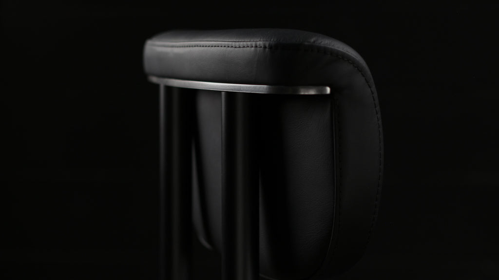 https://a.1stdibscdn.com/gadot-chair-by-ambrozia-black-nappa-leather-blackened-steel-satin-nickel-for-sale-picture-2/f_36881/f_409100821722623981881/IMG_3781_master.jpg