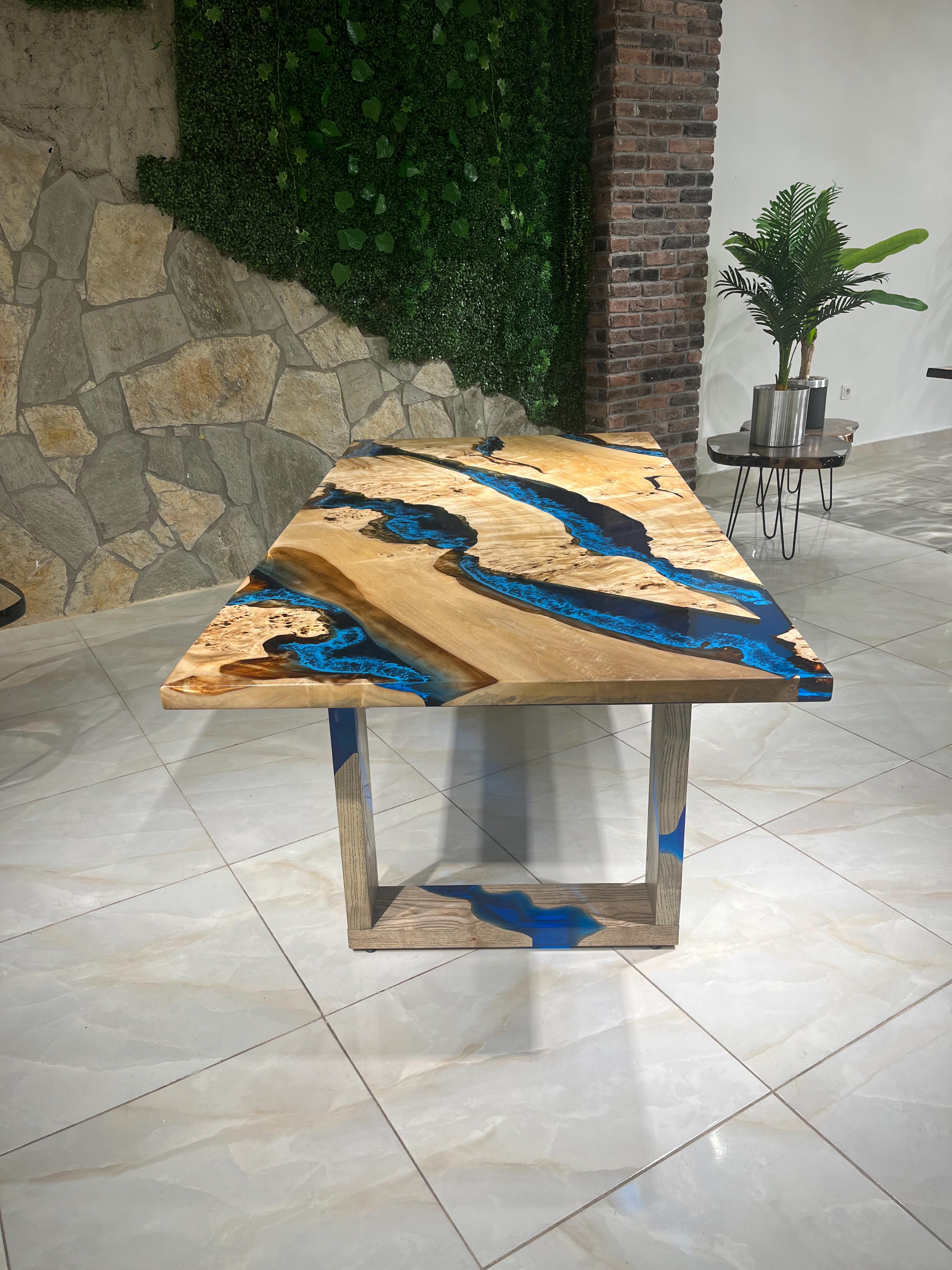 https://a.1stdibscdn.com/blue-river-epoxy-resin-dining-solid-wood-table-for-sale-picture-7/f_91932/f_383360321707493049327/IMG_3841_master.jpg