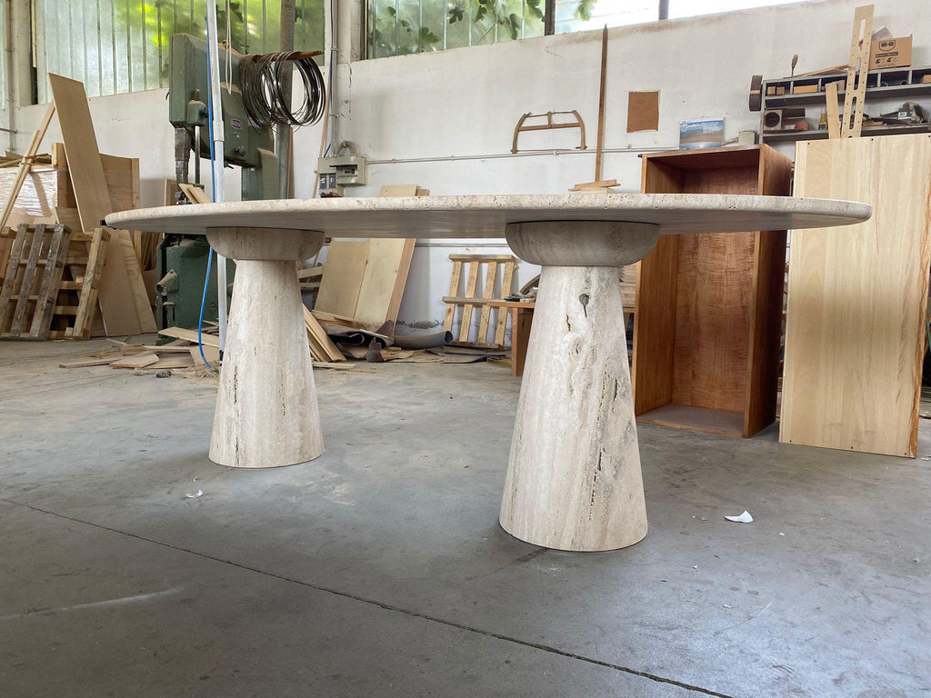 https://a.1stdibscdn.com/bespoke-italian-travertine-oval-dining-table-for-sale-picture-10/f_47872/f_185099721633536449234/IMG_3870_master.jpeg