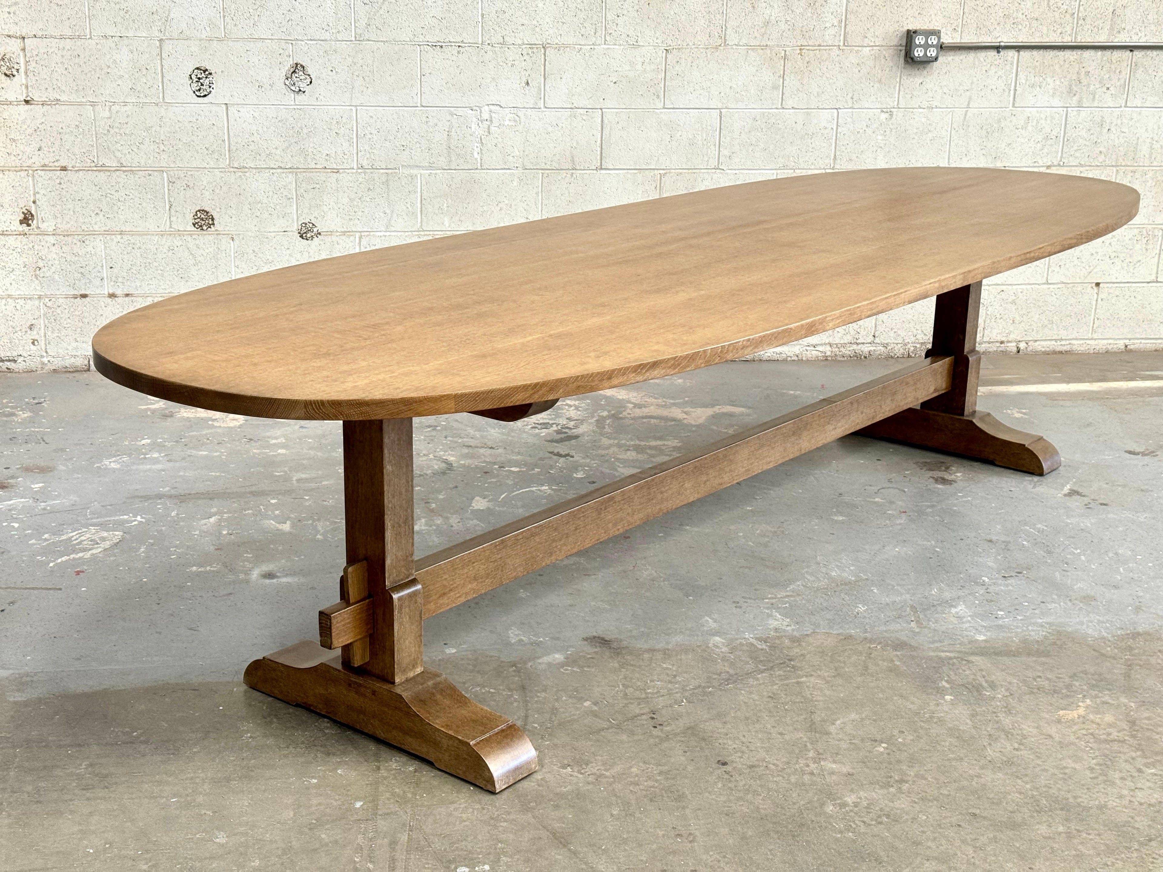 https://a.1stdibscdn.com/super-ellipse-evy-dining-table-made-from-rift-sawn-oak-for-sale-picture-2/f_8065/f_406523521721129850719/IMG_3980_master.jpg