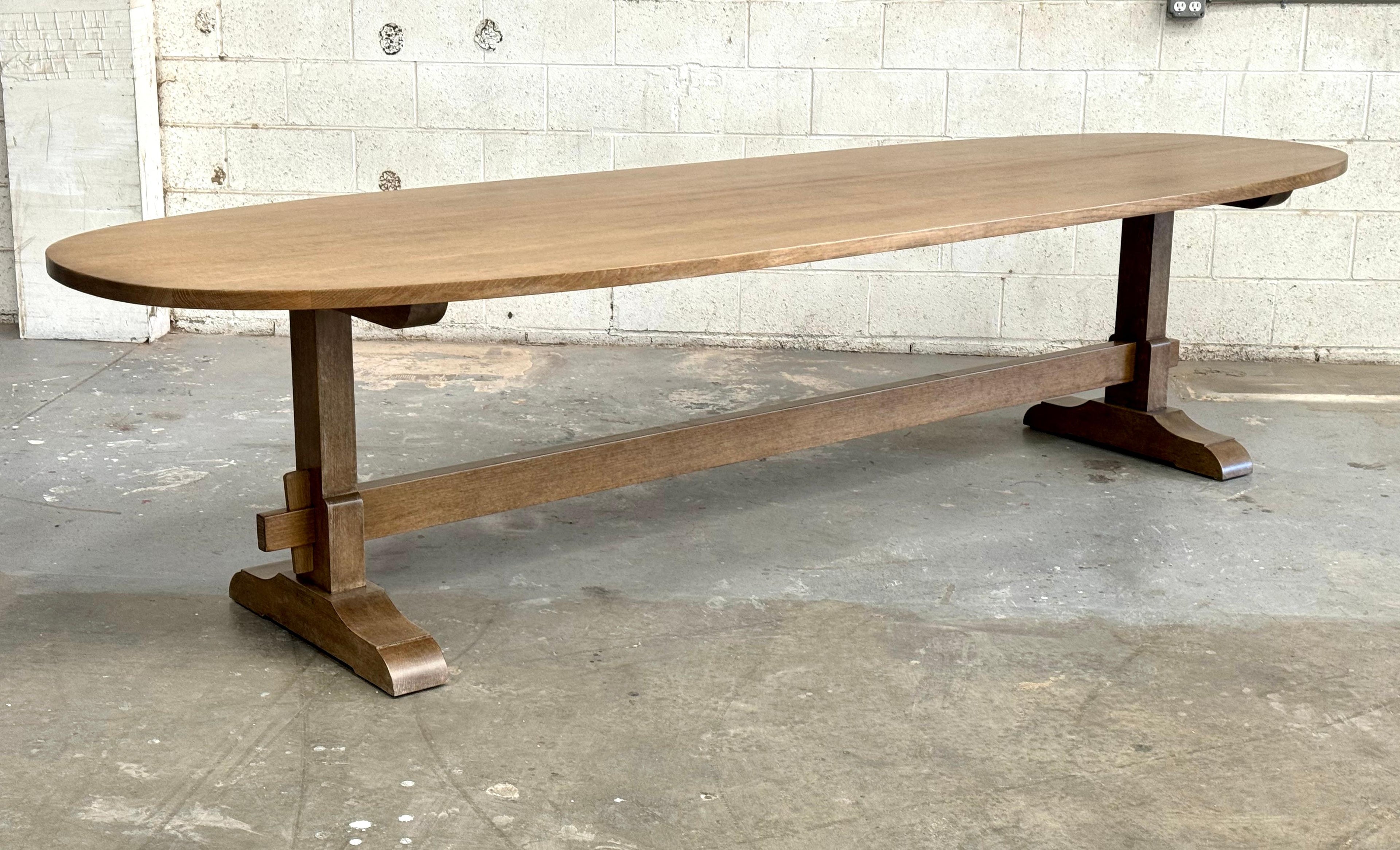 https://a.1stdibscdn.com/super-ellipse-evy-dining-table-made-from-rift-sawn-oak-for-sale-picture-3/f_8065/f_406523521721129850160/IMG_3981_master.jpg