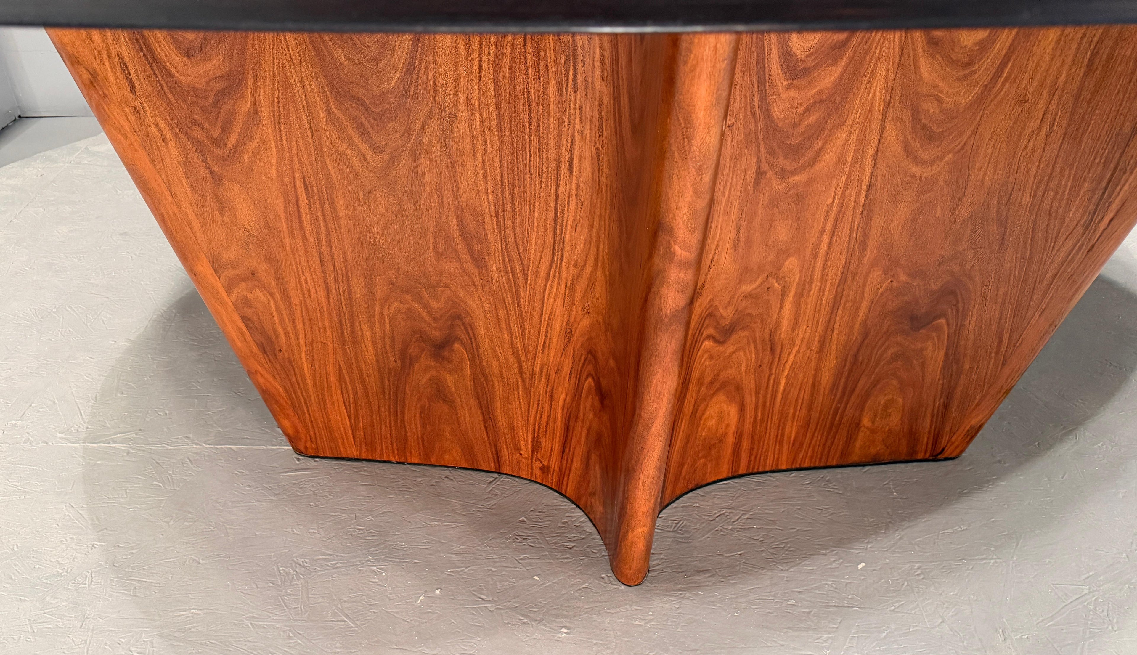 https://a.1stdibscdn.com/8-foot-conference-or-dining-table-new-production-in-multiple-species-for-sale-picture-7/f_16162/f_495981821775771710851/IMG_4037_master.JPG