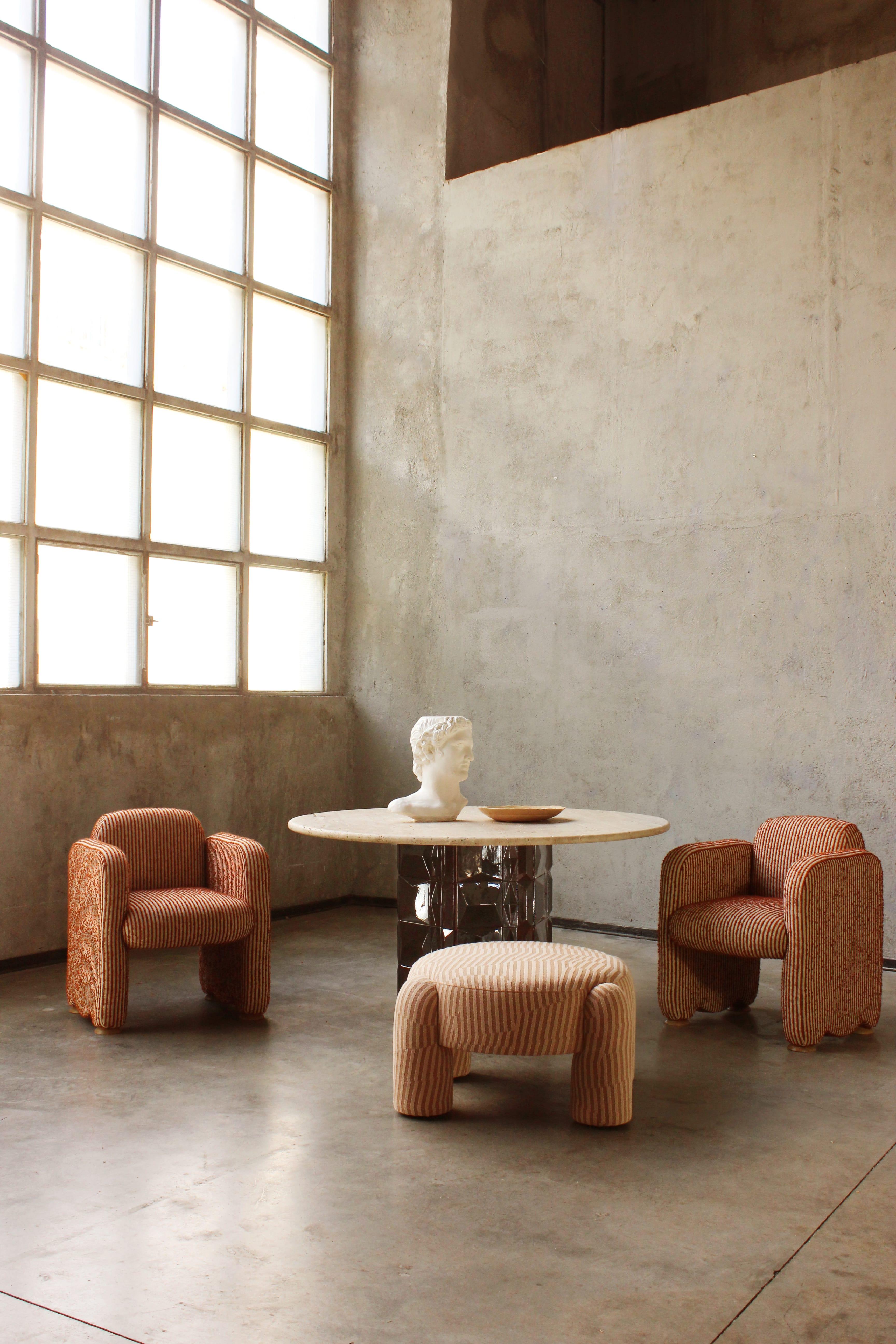https://a.1stdibscdn.com/dooq-new-organic-modernist-cindy-chair-with-arms-for-sale-picture-6/f_54242/f_400363021743523244100/IMG_4050_master.jpg