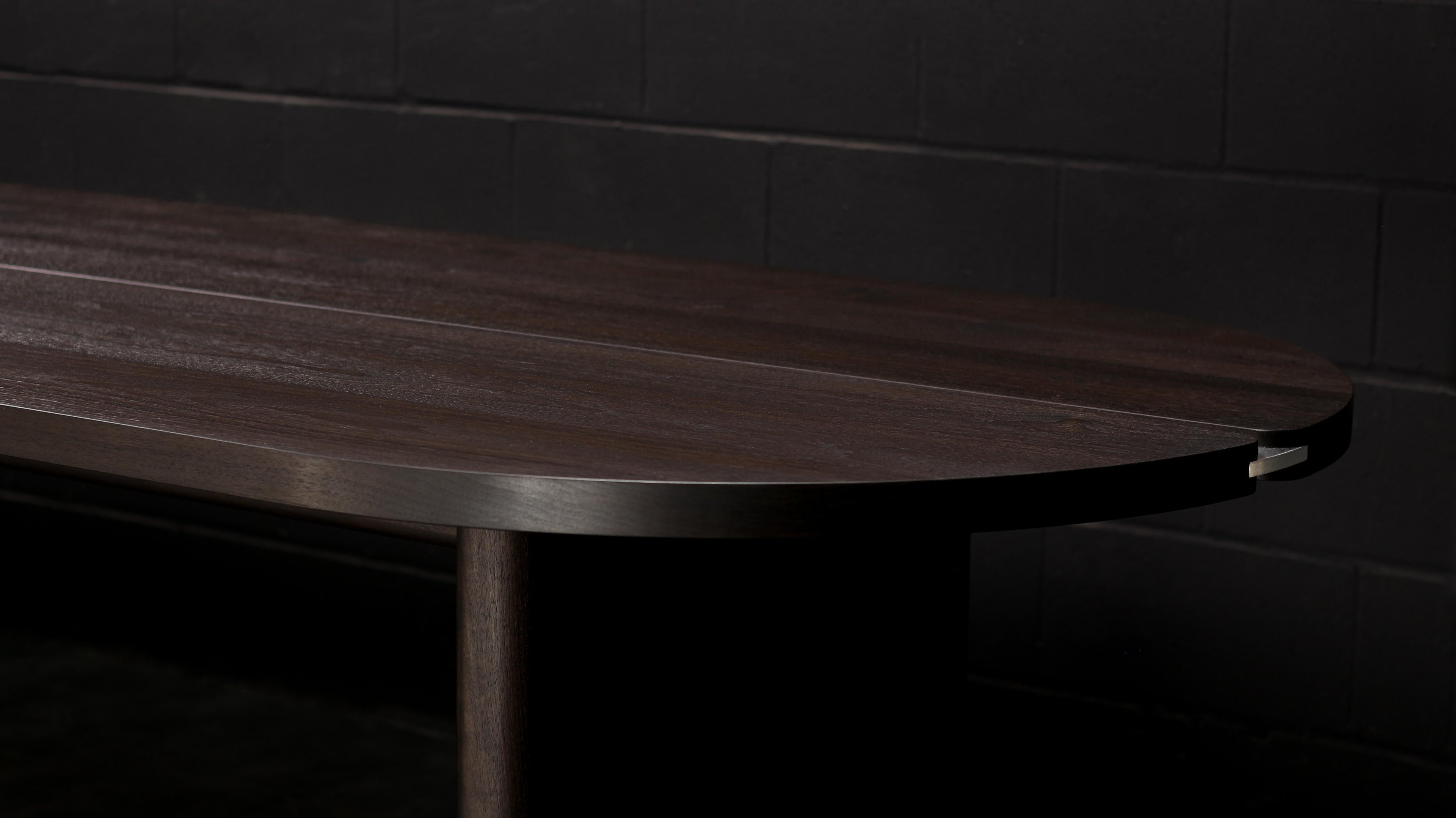 https://a.1stdibscdn.com/aurum-dining-table-by-ambrozia-oxidized-walnut-polished-aluminum-10ft-for-sale-picture-3/f_36881/f_435999821739376844871/IMG_4124_master.jpg