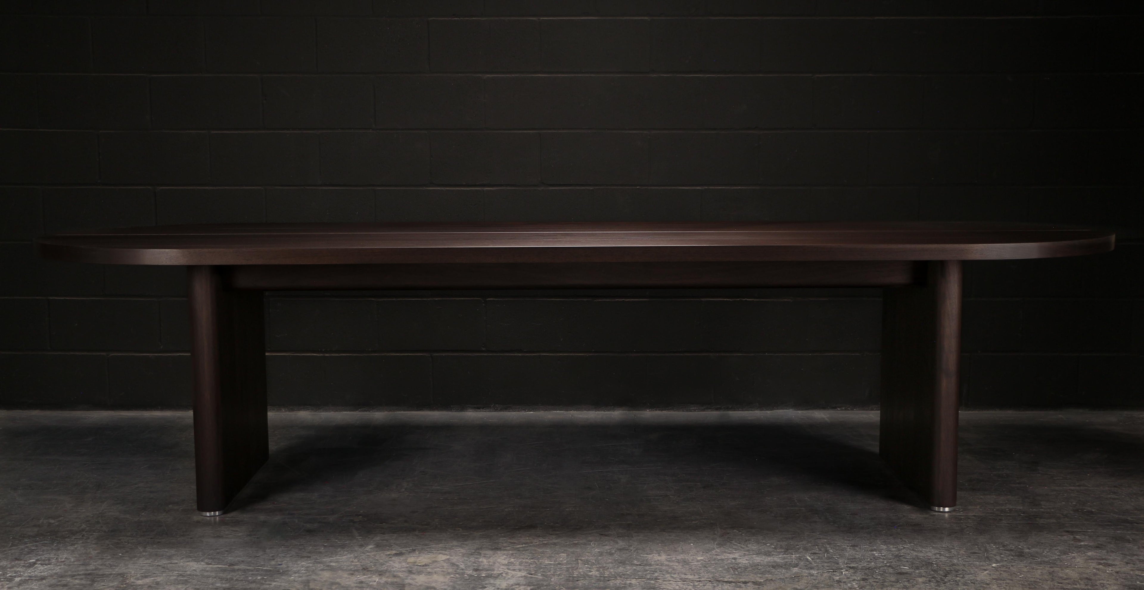 https://a.1stdibscdn.com/aurum-dining-table-by-ambrozia-oxidized-walnut-polished-aluminum-10ft-for-sale-picture-5/f_36881/f_435999821739376844934/IMG_4147_master.jpg