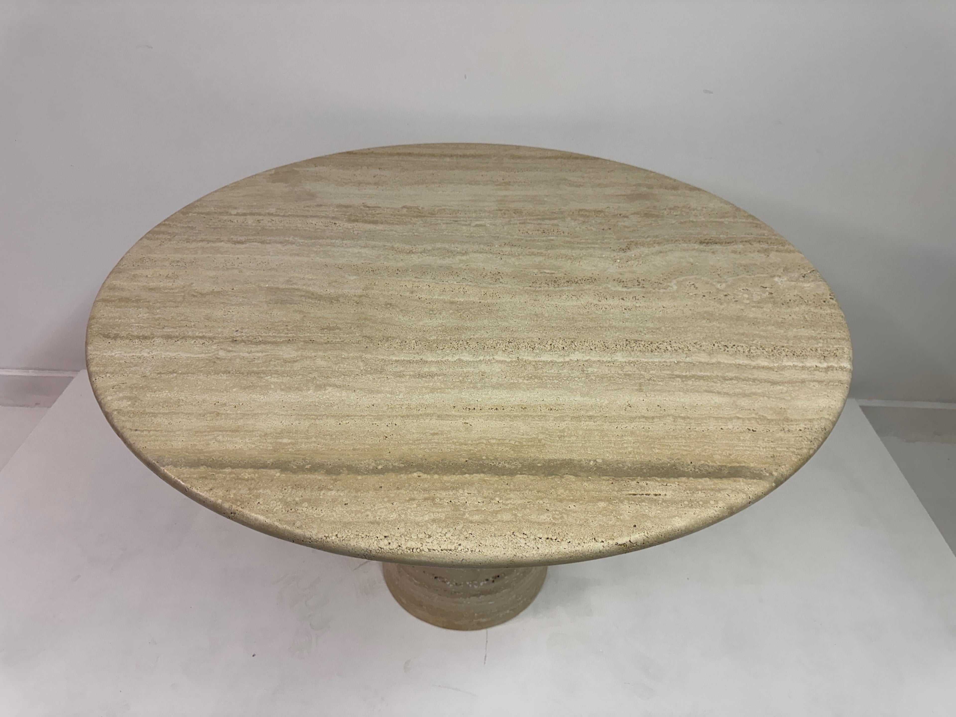 https://a.1stdibscdn.com/round-italian-travertine-dining-table-for-sale-picture-3/f_47872/f_457972821752068290028/IMG_4147_master.jpeg