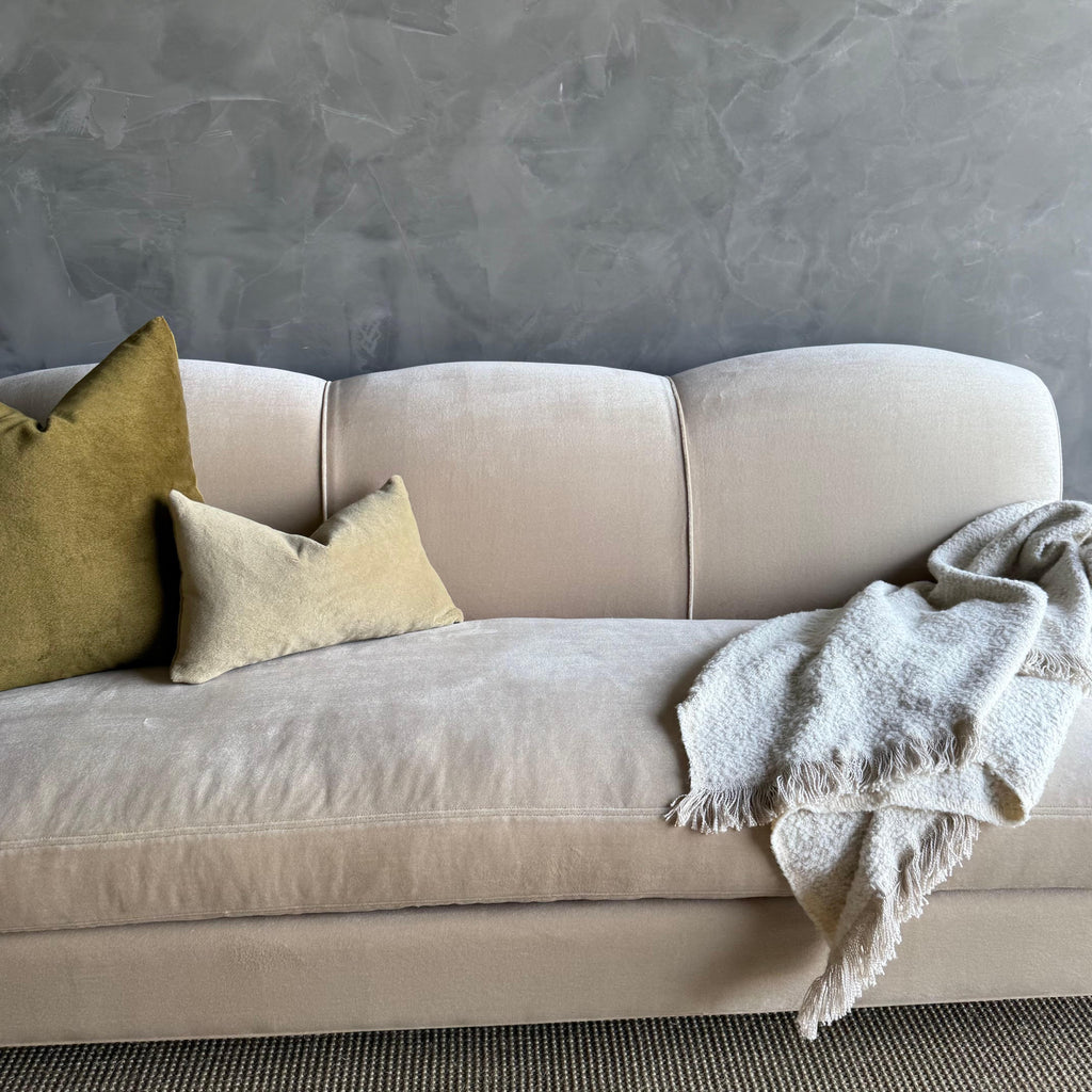 https://a.1stdibscdn.com/custom-made-modern-english-arm-sofa-in-performance-linen-velvet-110-for-sale-picture-8/f_18223/f_457702821751913064282/IMG_4217_master.jpg