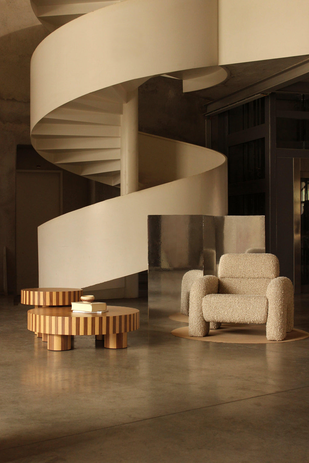 https://a.1stdibscdn.com/dooq-new-organic-modern-handmade-portuguese-nusa-center-table-for-sale-picture-12/f_54242/f_380004821743523643111/IMG_4230_co_pia_master.jpg