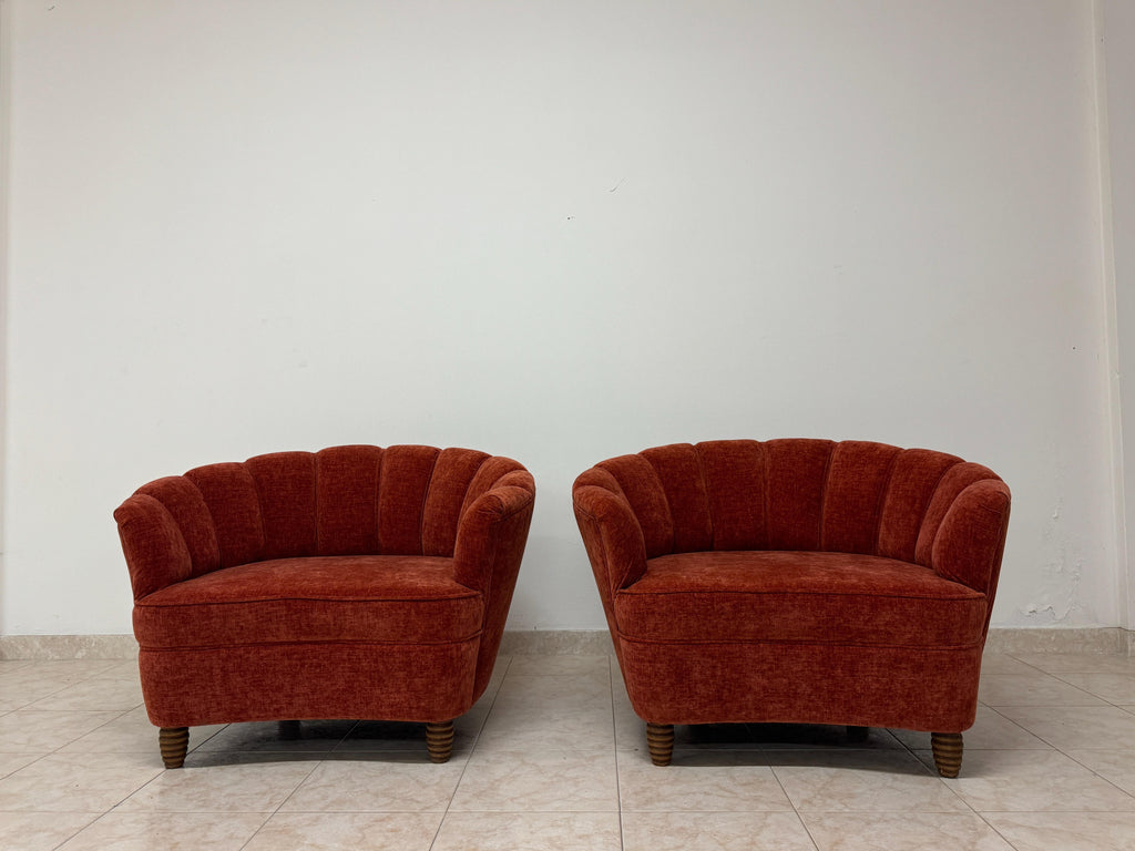 https://a.1stdibscdn.com/1950s-style-italian-armchairs-for-sale-picture-3/f_47872/f_403302421719326476092/IMG_4234_master.jpeg