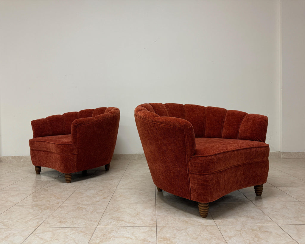 https://a.1stdibscdn.com/1950s-style-italian-armchairs-for-sale-picture-9/f_47872/f_403302421719326480945/IMG_4240_master.jpeg