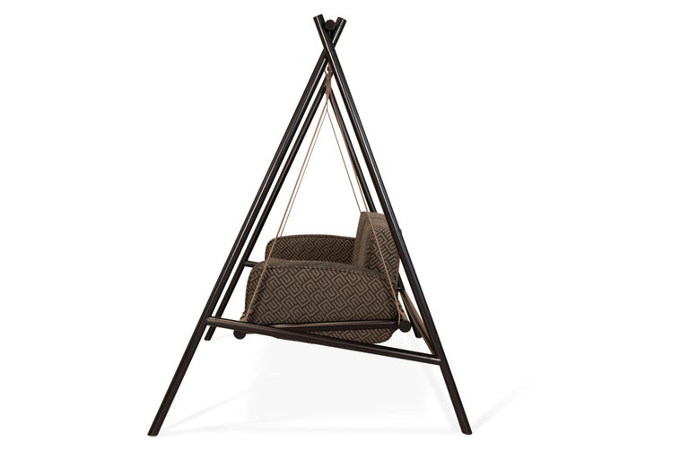 https://a.1stdibscdn.com/outdoor-swing-with-stainless-steel-structure-and-patterned-fabric-for-sale-picture-8/f_56702/f_465866621757412247445/IMG_4247_Edit_master.jpg?width=768