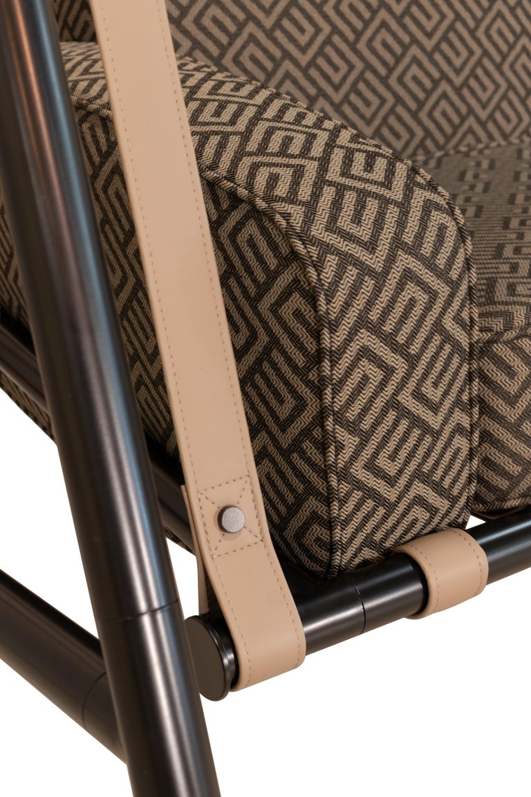 https://a.1stdibscdn.com/outdoor-swing-with-stainless-steel-structure-and-patterned-fabric-for-sale-picture-4/f_56702/f_465866621757412247335/IMG_4381_master.jpg?width=768