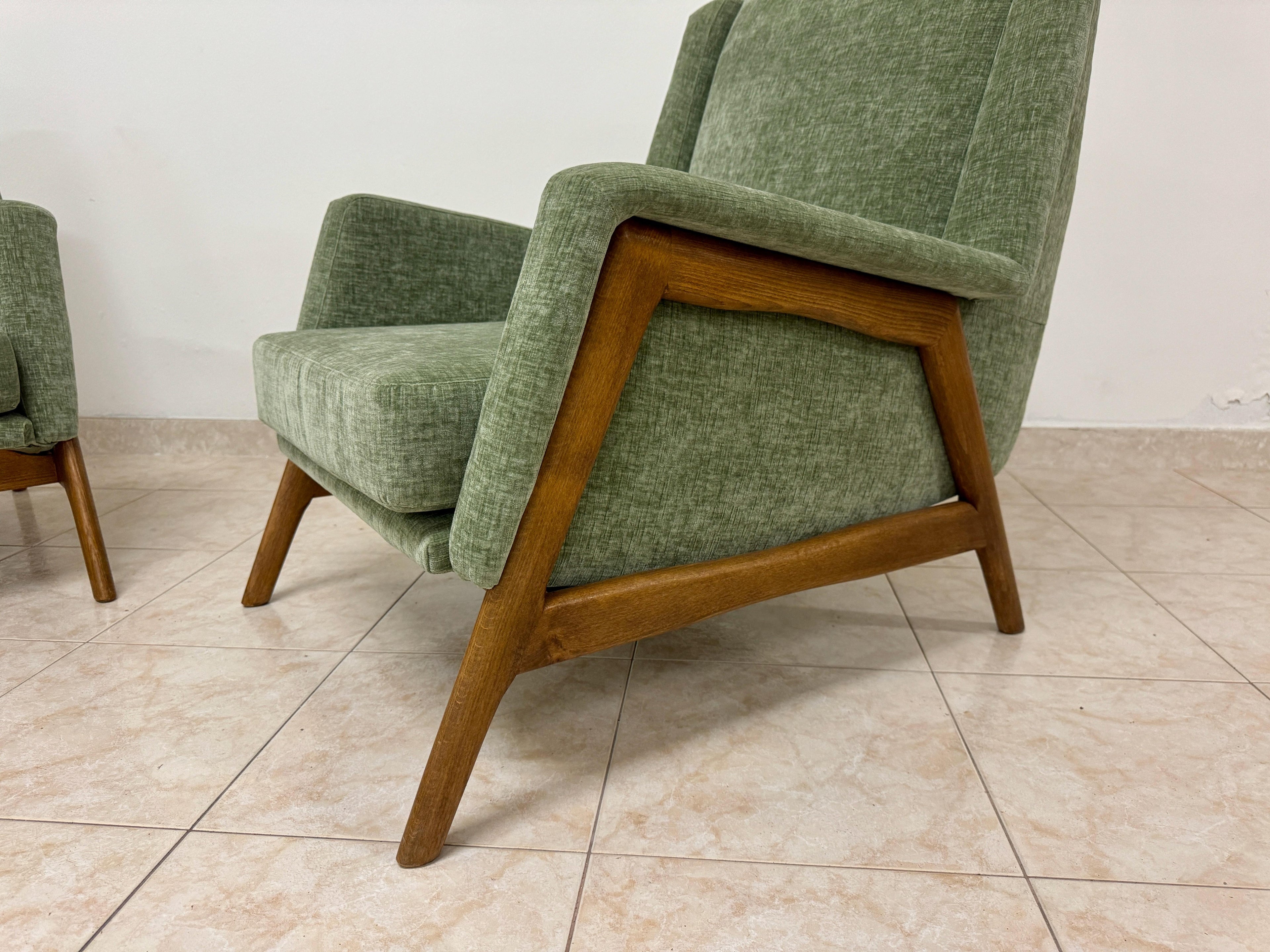 https://a.1stdibscdn.com/pair-of-contemporary-italian-armchairs-for-sale-picture-5/f_47872/f_403561021719415889324/IMG_4493_master.jpeg