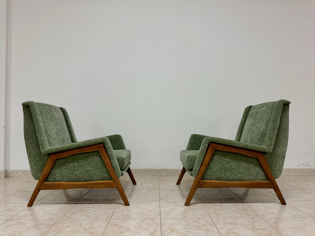 https://a.1stdibscdn.com/pair-of-contemporary-italian-armchairs-for-sale-picture-7/f_47872/f_403561021719415889294/IMG_4495_master.jpeg