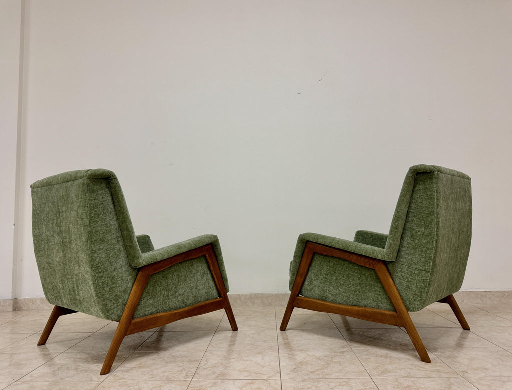 https://a.1stdibscdn.com/pair-of-contemporary-italian-armchairs-for-sale-picture-8/f_47872/f_403561021719415892907/IMG_4496_master.jpeg