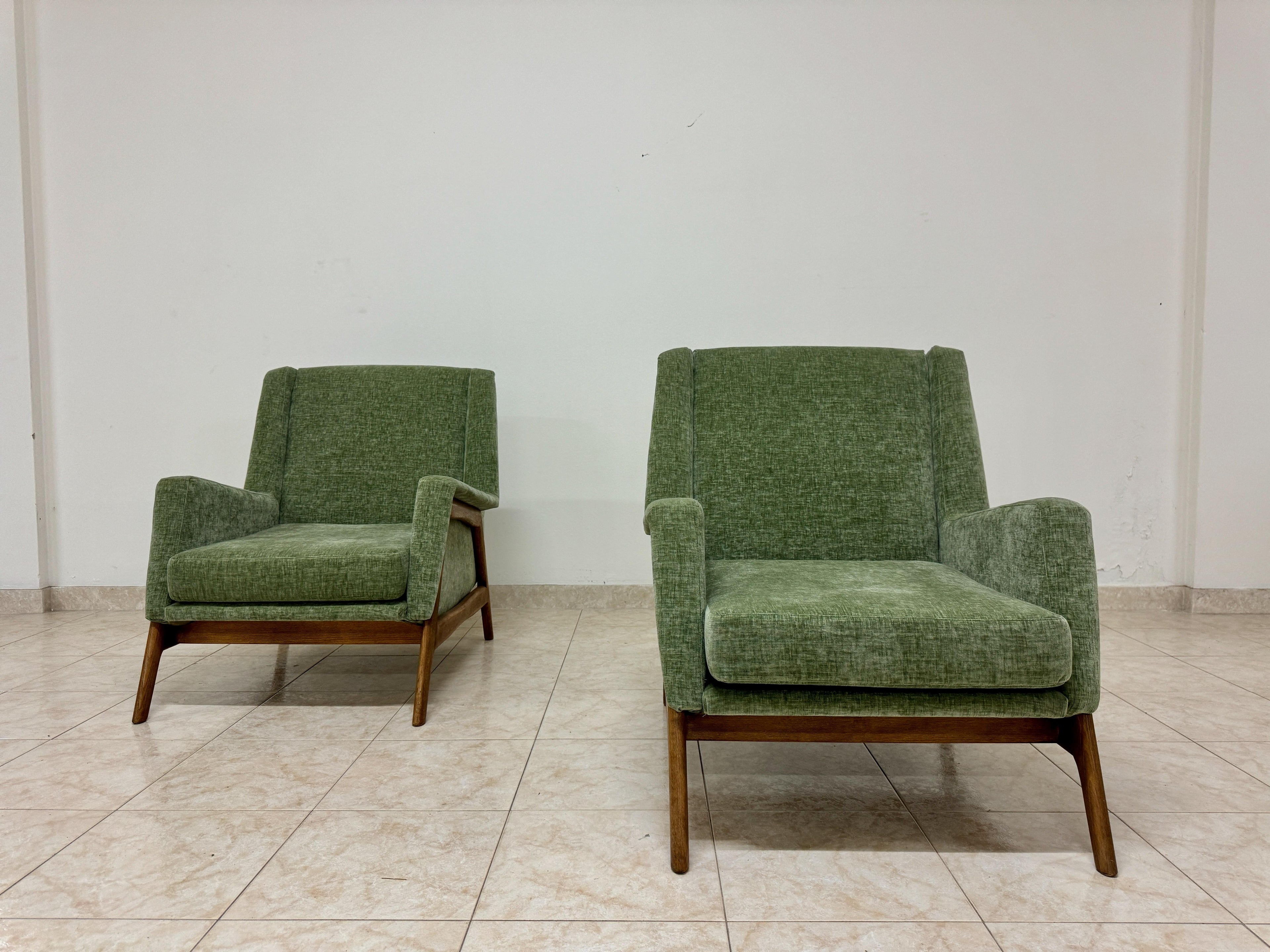 https://a.1stdibscdn.com/pair-of-contemporary-italian-armchairs-for-sale-picture-10/f_47872/f_403561021719415893240/IMG_4498_master.jpeg