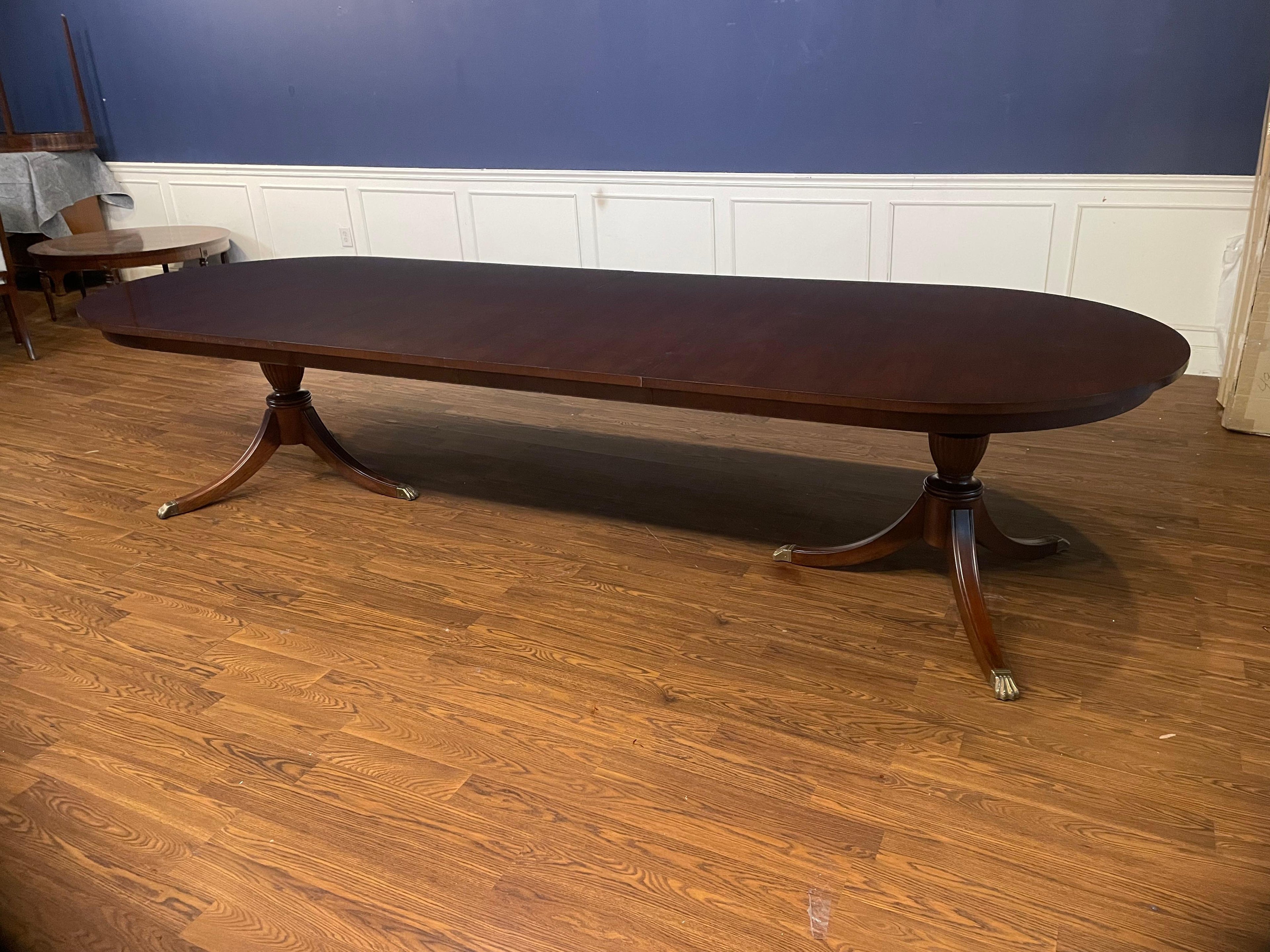 https://a.1stdibscdn.com/oval-mahogany-double-pedestal-dining-table-by-leighton-hall-made-to-order-for-sale-picture-18/f_44162/f_435790121739241796843/IMG_4502_master.jpeg