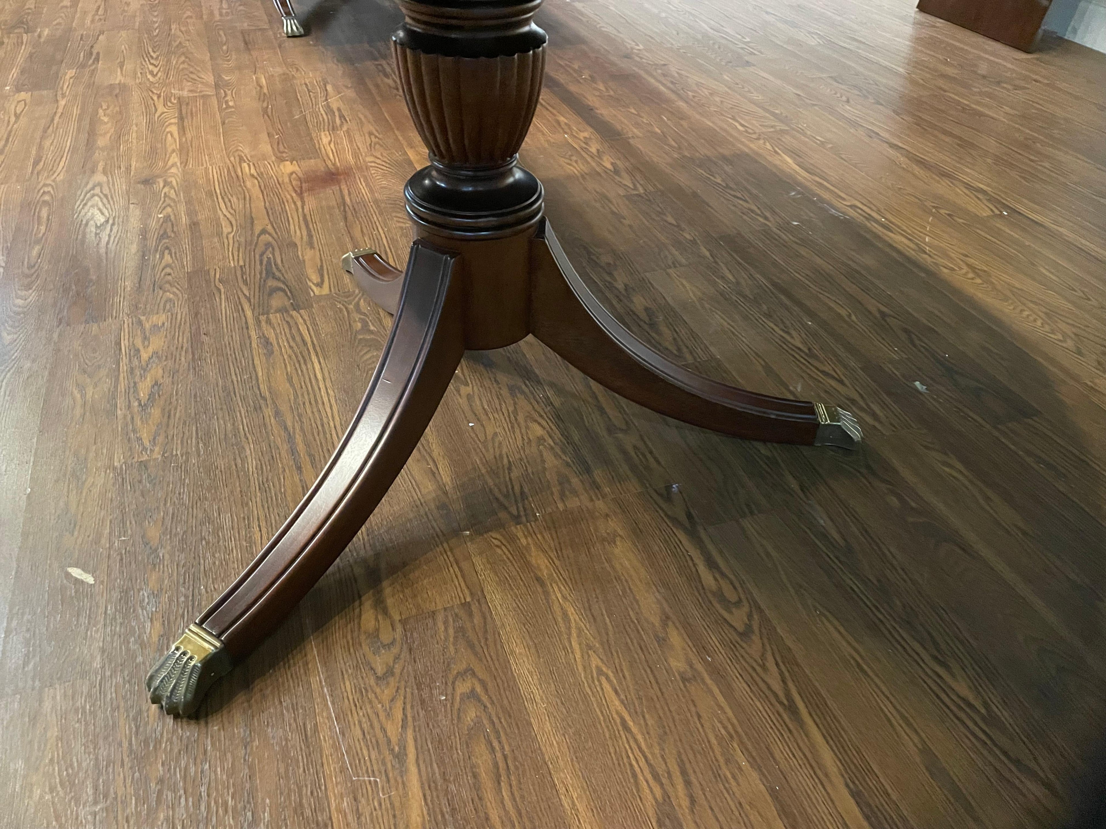 https://a.1stdibscdn.com/oval-mahogany-double-pedestal-dining-table-by-leighton-hall-made-to-order-for-sale-picture-5/f_44162/f_435790121739241744096/IMG_4510_master.jpeg