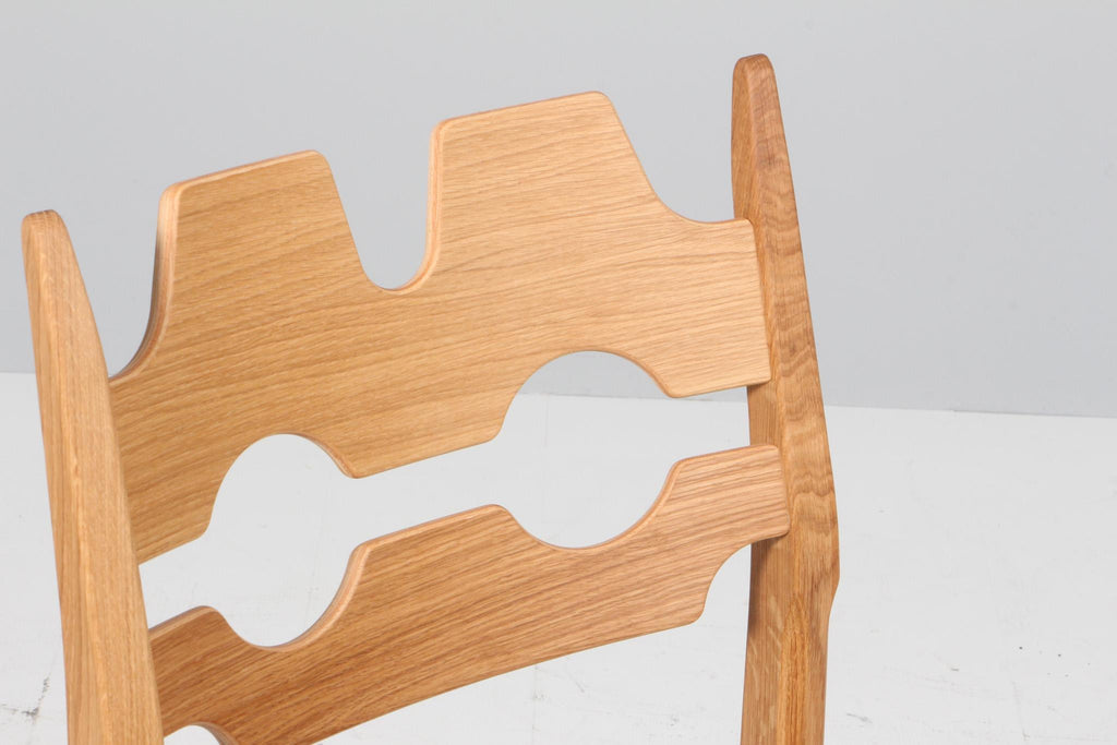 https://a.1stdibscdn.com/dining-chairs-by-henning-kjaernulf-model-razorblade-denmark-oak-for-sale-picture-3/f_42391/f_456389721751036383488/IMG_4592_master.jpg