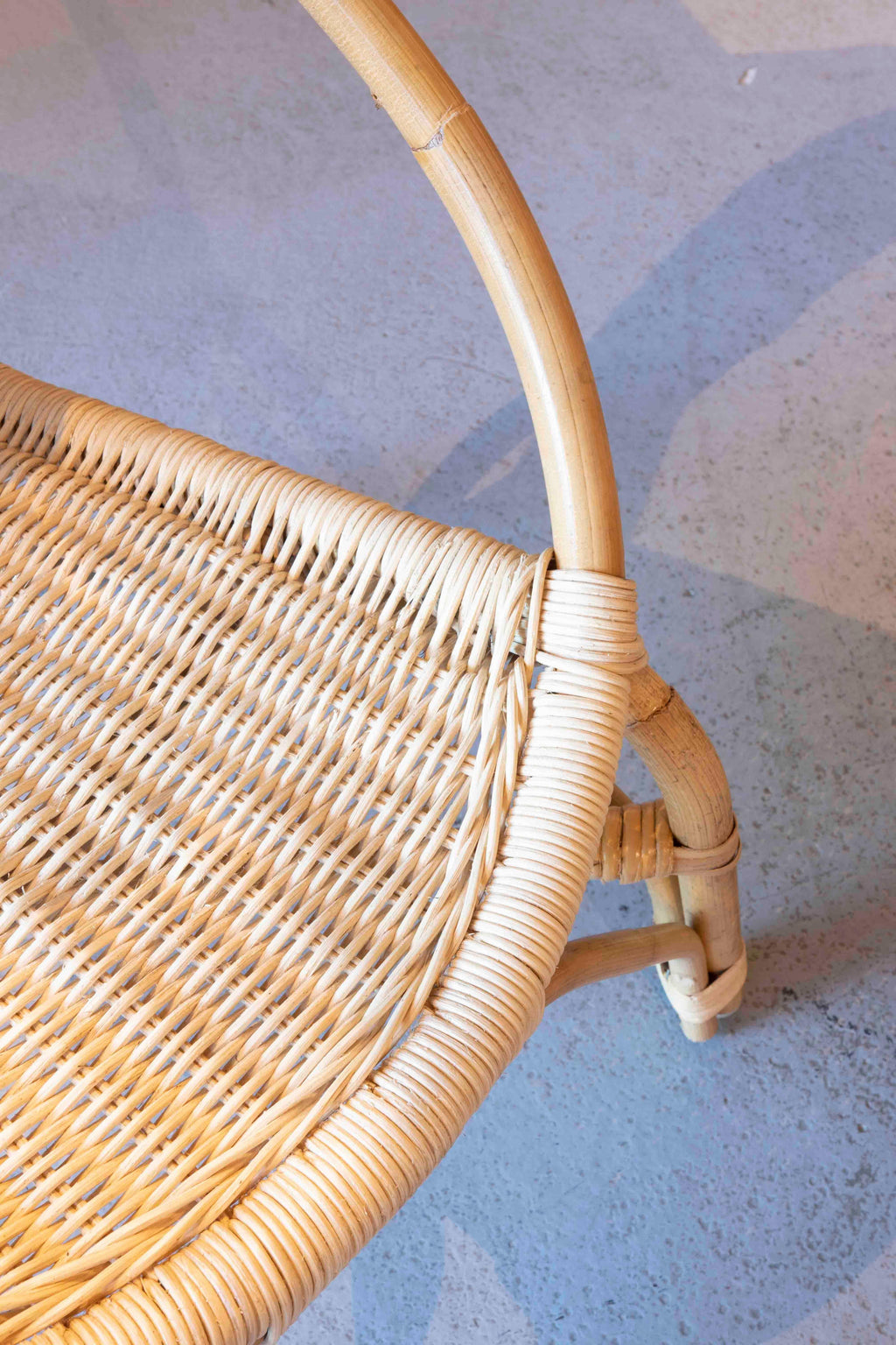 https://a.1stdibscdn.com/handmade-in-its-natural-colour-wicker-and-rattan-chair-for-children-for-sale-picture-9/f_30443/f_355251421690984403402/IMG_4672_master.jpg