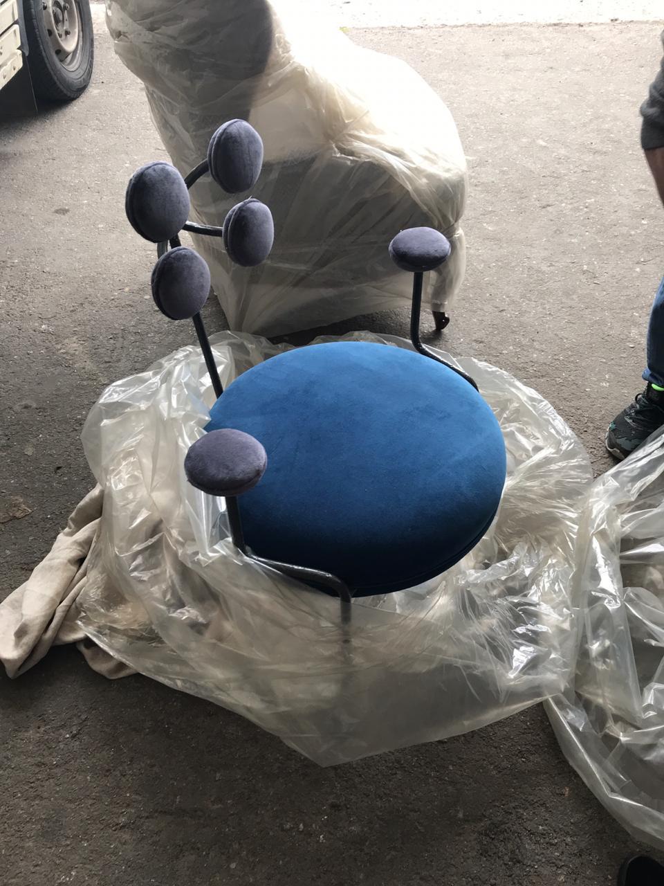 https://a.1stdibscdn.com/contemporary-confete-chair-in-hand-hammered-iron-and-uhpolstered-for-sale-picture-6/f_39861/f_172634911576535528559/IMG_4732_master.JPG