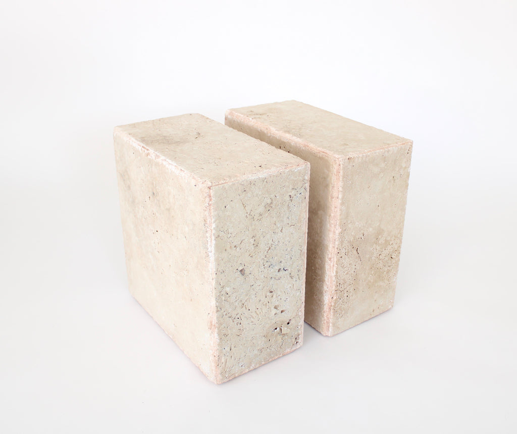 https://a.1stdibscdn.com/travertine-marble-rectangular-tall-side-table-drinks-table-or-coffee-table-for-sale-picture-8/f_8198/f_221481821610853556261/IMG_4748_master.jpg