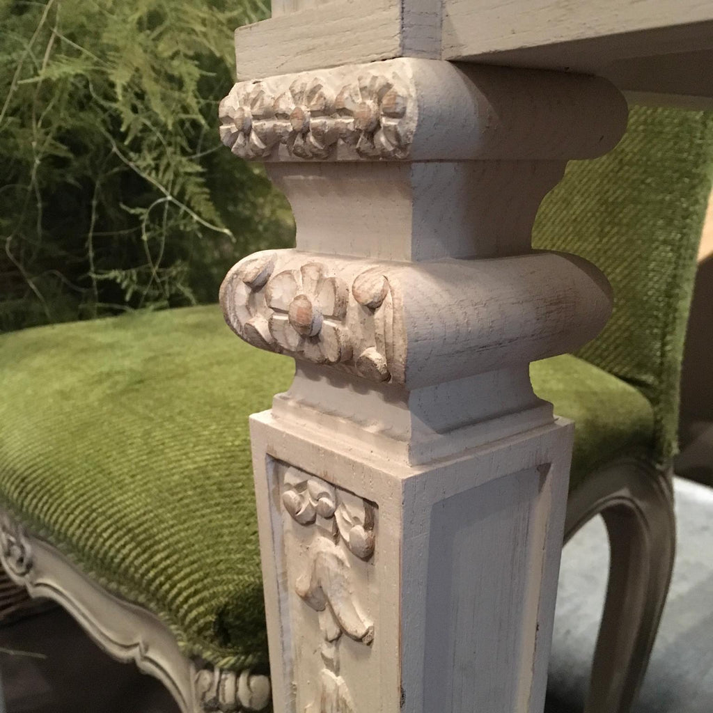 https://a.1stdibscdn.com/louis-xvi-french-style-white-ecru-hand-lacquered-carved-oak-square-dining-table-for-sale-picture-5/f_36621/f_115424031536047954802/IMG_4749_master.JPG