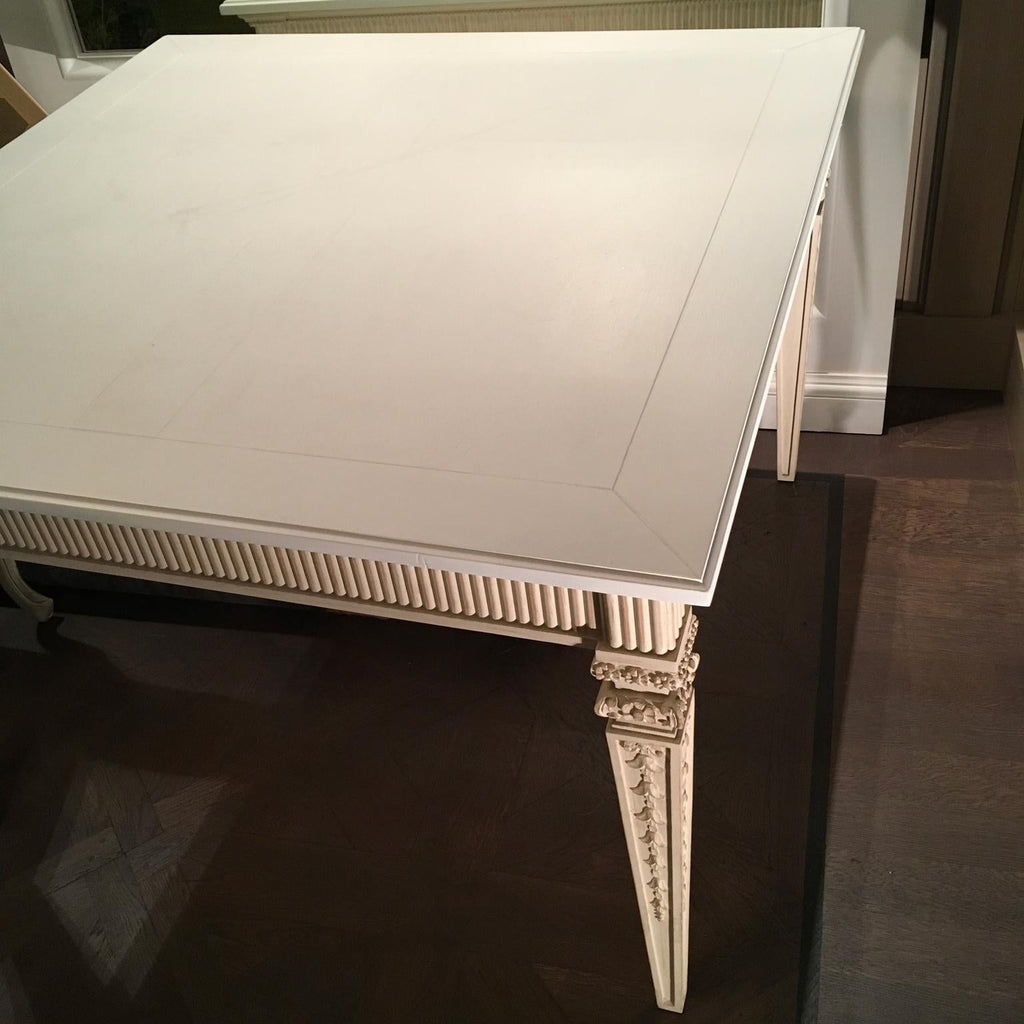 https://a.1stdibscdn.com/louis-xvi-french-style-white-ecru-hand-lacquered-carved-oak-square-dining-table-for-sale-picture-3/f_36621/f_115424031536047974642/IMG_4754_master.JPG