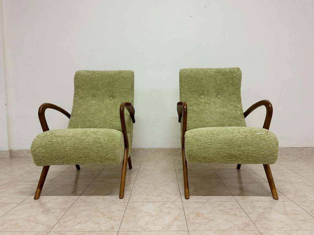 https://a.1stdibscdn.com/pair-of-contemporary-italian-armchairs-for-sale-picture-3/f_47872/f_403874321719586874331/IMG_4757_master.jpeg