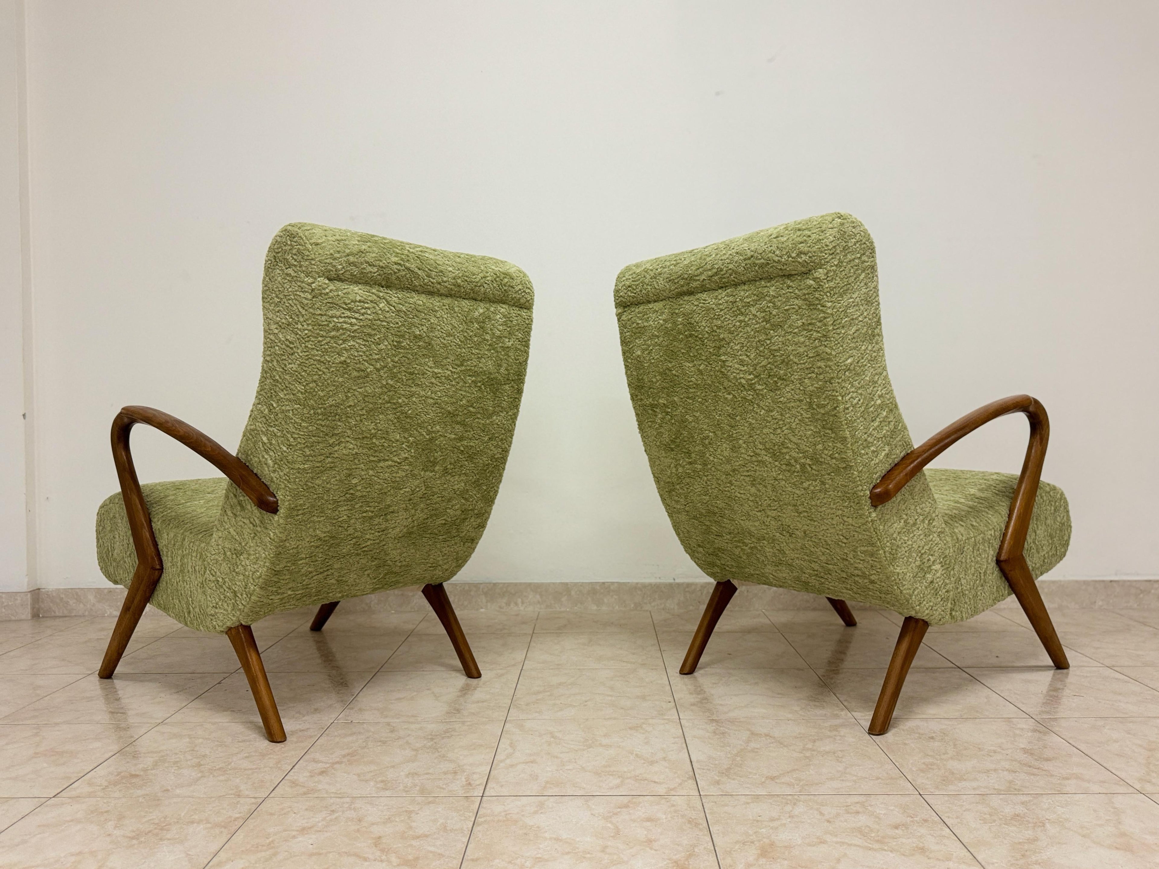 https://a.1stdibscdn.com/pair-of-contemporary-italian-armchairs-for-sale-picture-9/f_47872/f_403874321719586877959/IMG_4763_master.jpeg