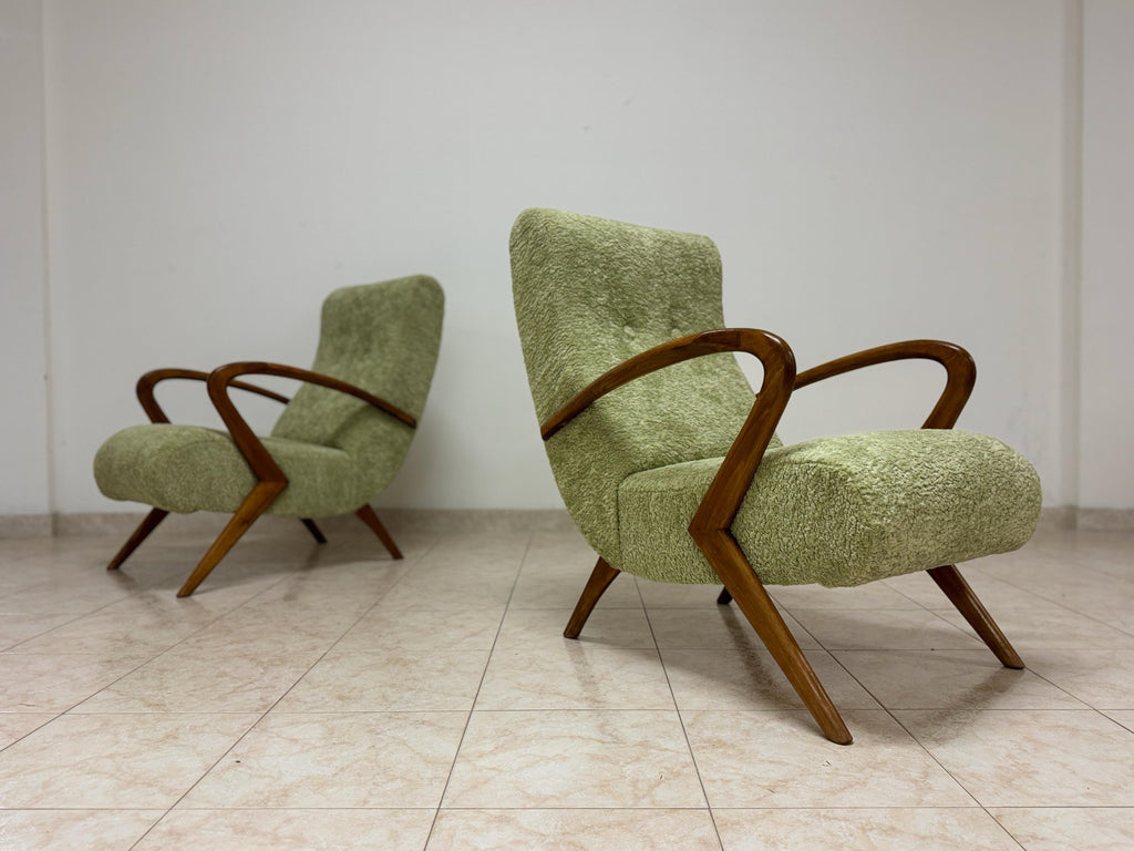 https://a.1stdibscdn.com/pair-of-contemporary-italian-armchairs-for-sale-picture-10/f_47872/f_403874321719586877557/IMG_4764_master.jpeg