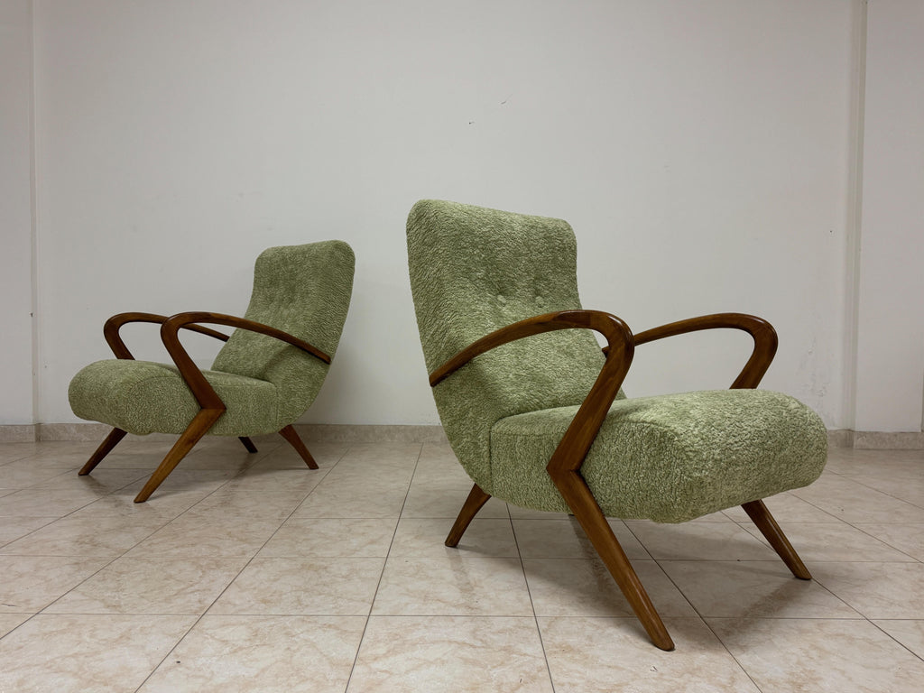 https://a.1stdibscdn.com/pair-of-contemporary-italian-armchairs-for-sale-picture-11/f_47872/f_403874321719586878922/IMG_4765_master.jpeg