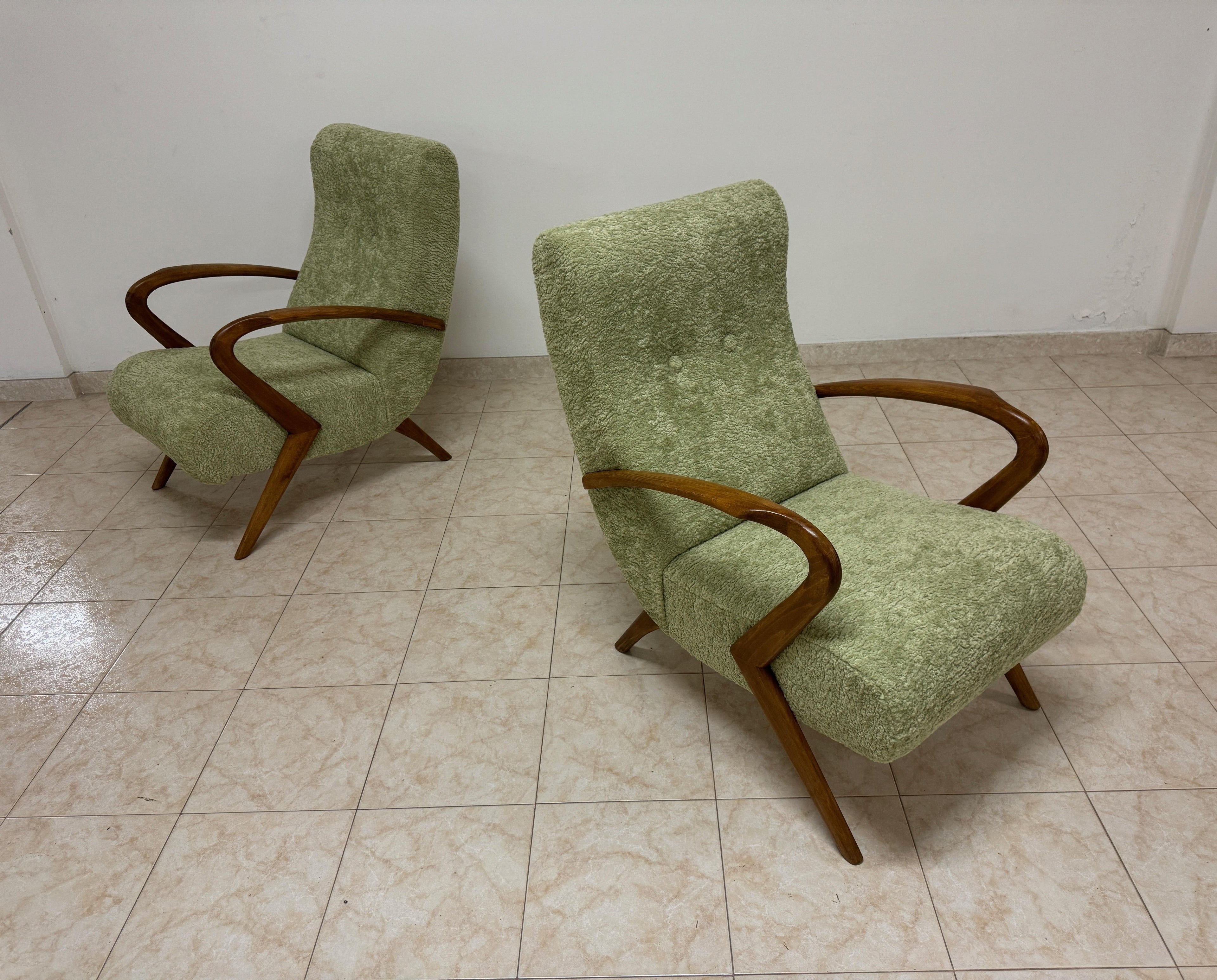 https://a.1stdibscdn.com/pair-of-contemporary-italian-armchairs-for-sale-picture-12/f_47872/f_403874321719586878909/IMG_4766_master.jpeg
