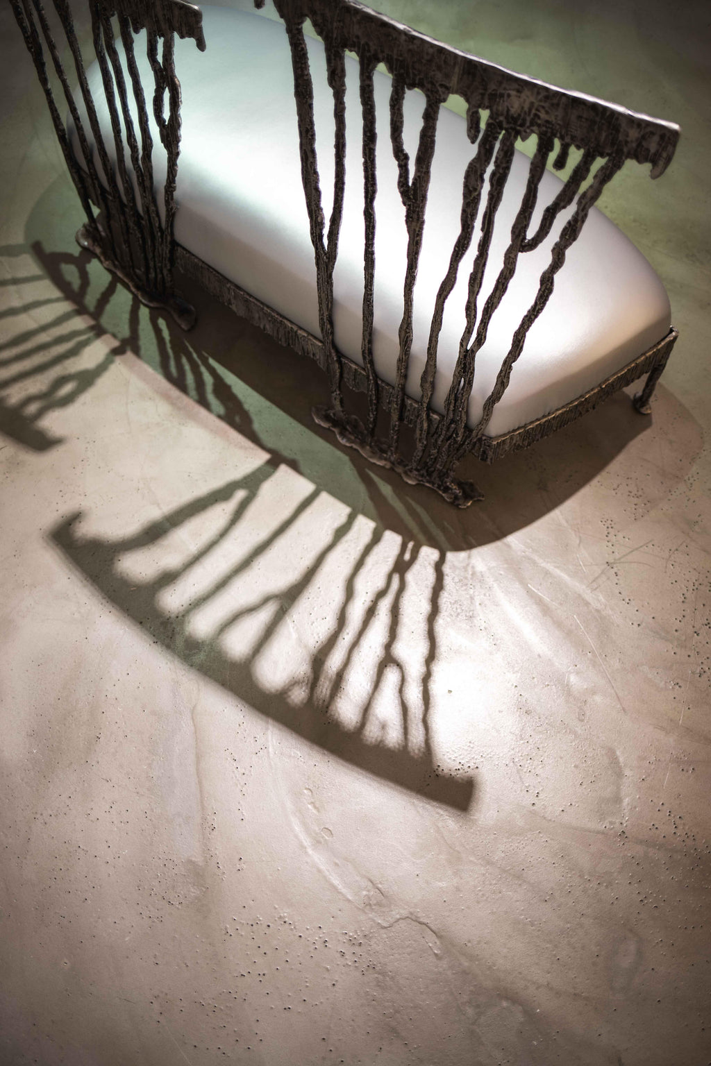 https://a.1stdibscdn.com/italian-modern-annibale-oste-for-dilmos-two-seat-sofa-cast-aluminium-fabric-for-sale-picture-3/f_55232/f_224002121612439082171/IMG_4774_master.jpg