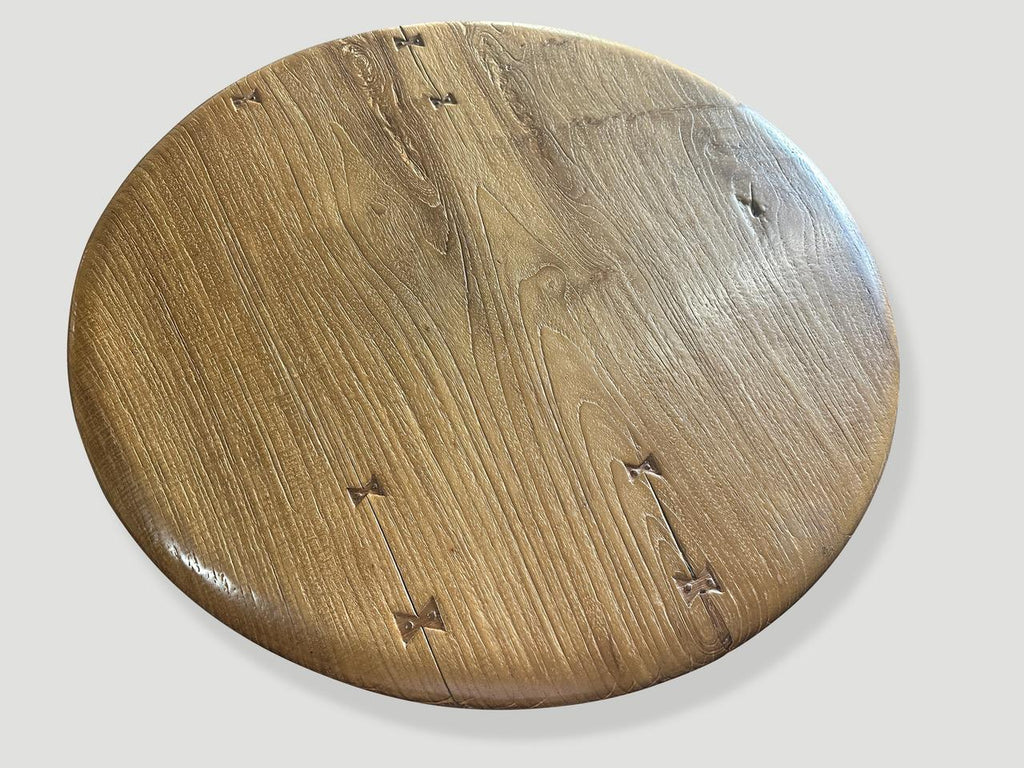 https://a.1stdibscdn.com/andrianna-shamaris-mid-century-couture-round-table-for-sale-picture-3/f_10806/f_420450121729955750685/IMG_4905_master.jpeg