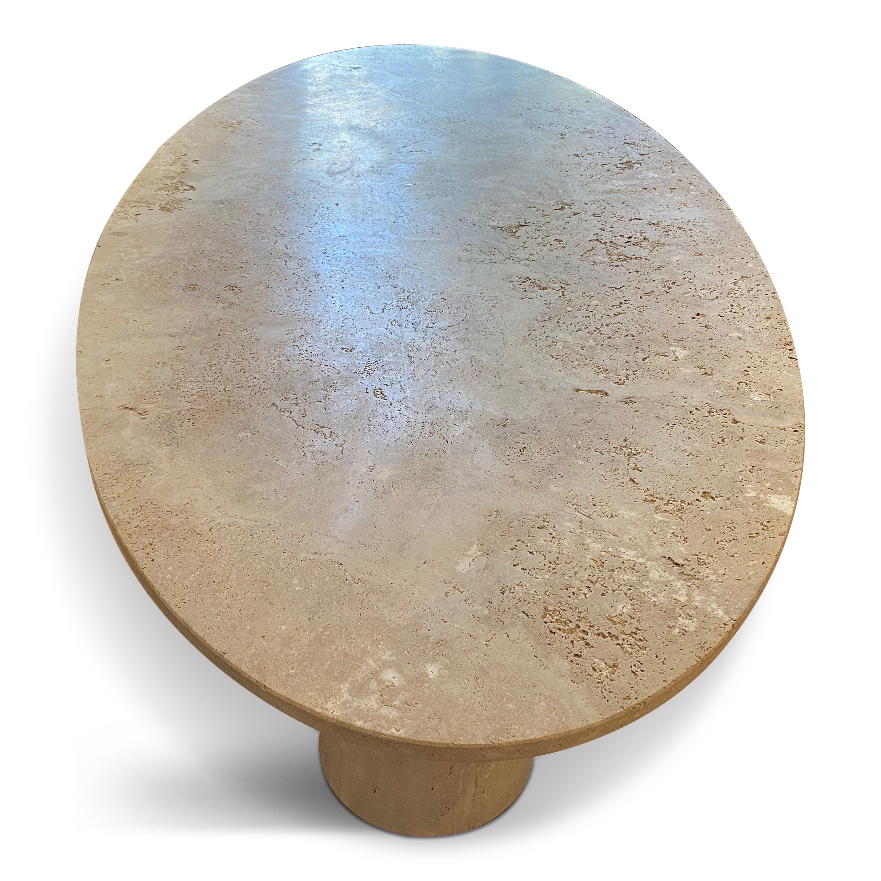 https://a.1stdibscdn.com/bespoke-italian-travertine-oval-dining-table-for-sale-picture-13/f_47872/f_185099721633536520634/IMG_4920_master.jpg