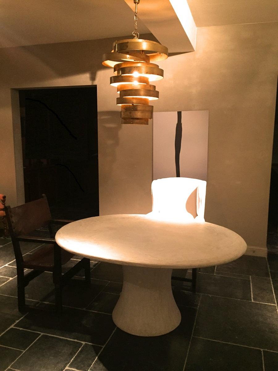 https://a.1stdibscdn.com/oval-table-su-in-petrified-marbleplaster-for-sale-picture-8/f_20233/f_130050321544647473915/IMG_4923_1_master.JPG