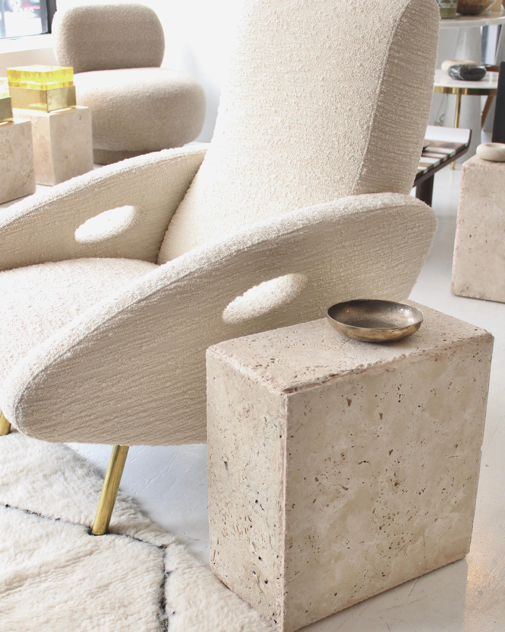https://a.1stdibscdn.com/travertine-marble-rectangular-tall-side-table-drinks-table-or-coffee-table-for-sale/f_8198/f_221481821610824003884/IMG_4946_master.jpeg