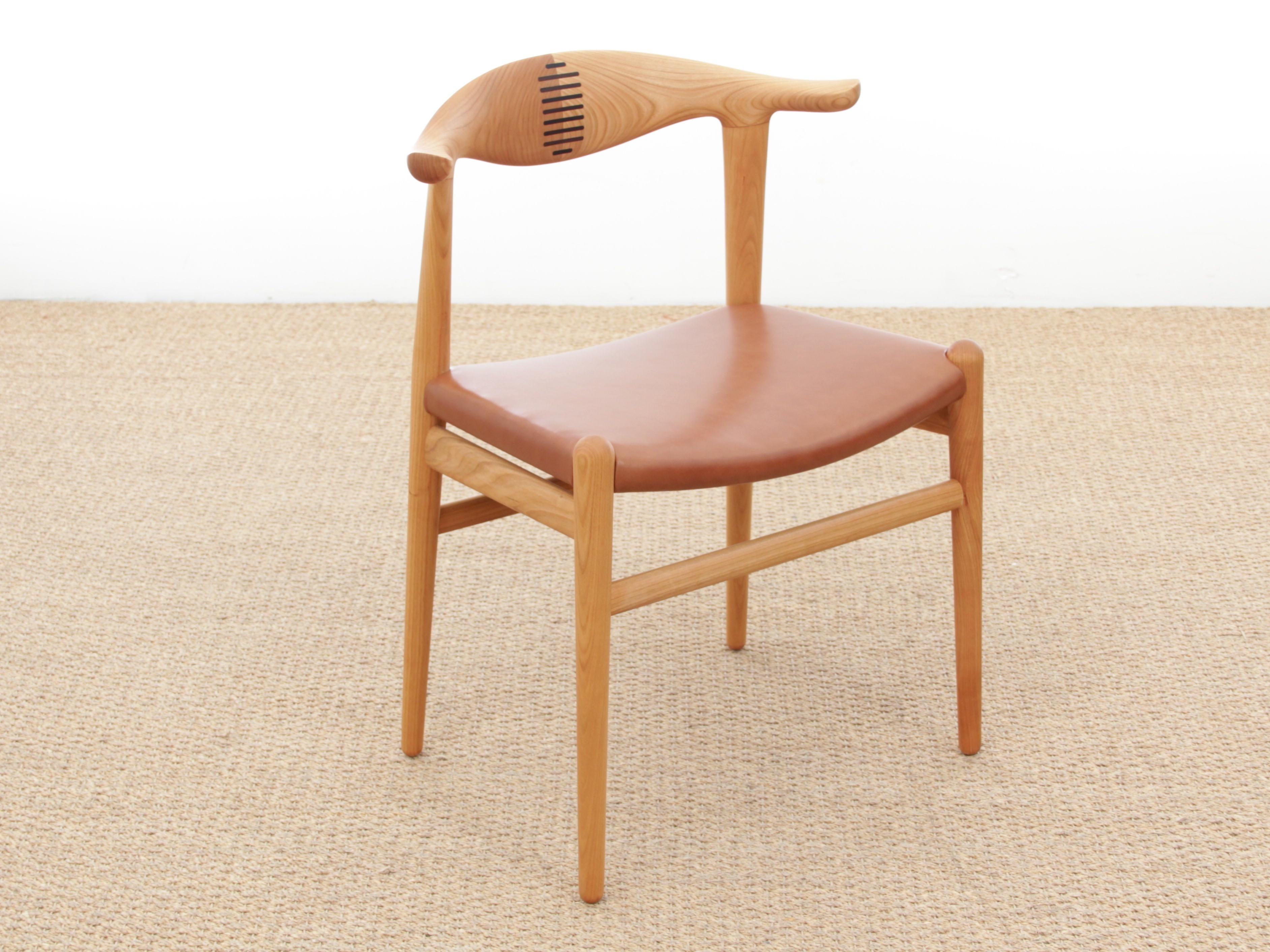 https://a.1stdibscdn.com/mid-century-modern-scandinavian-chair-model-cow-horn-pp-505-by-hans-wegner-new-for-sale-picture-2/f_17192/1555518031954/IMG_5031_master.JPG