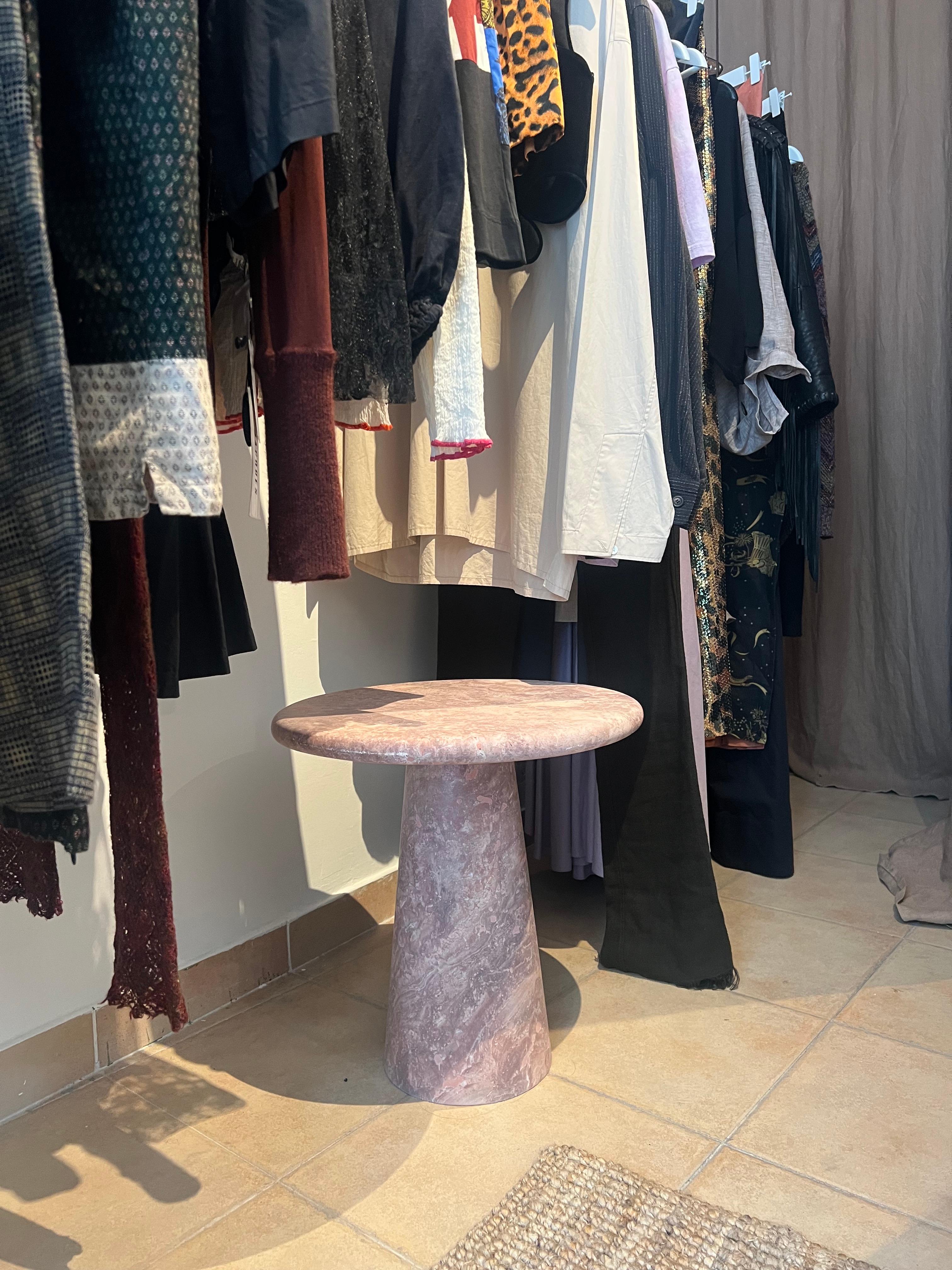 https://a.1stdibscdn.com/round-red-travertine-side-table-in-the-style-of-1970-angelo-mangiarotti-for-sale-picture-5/f_80522/f_436555521739746547164/IMG_5072_2_master.jpeg