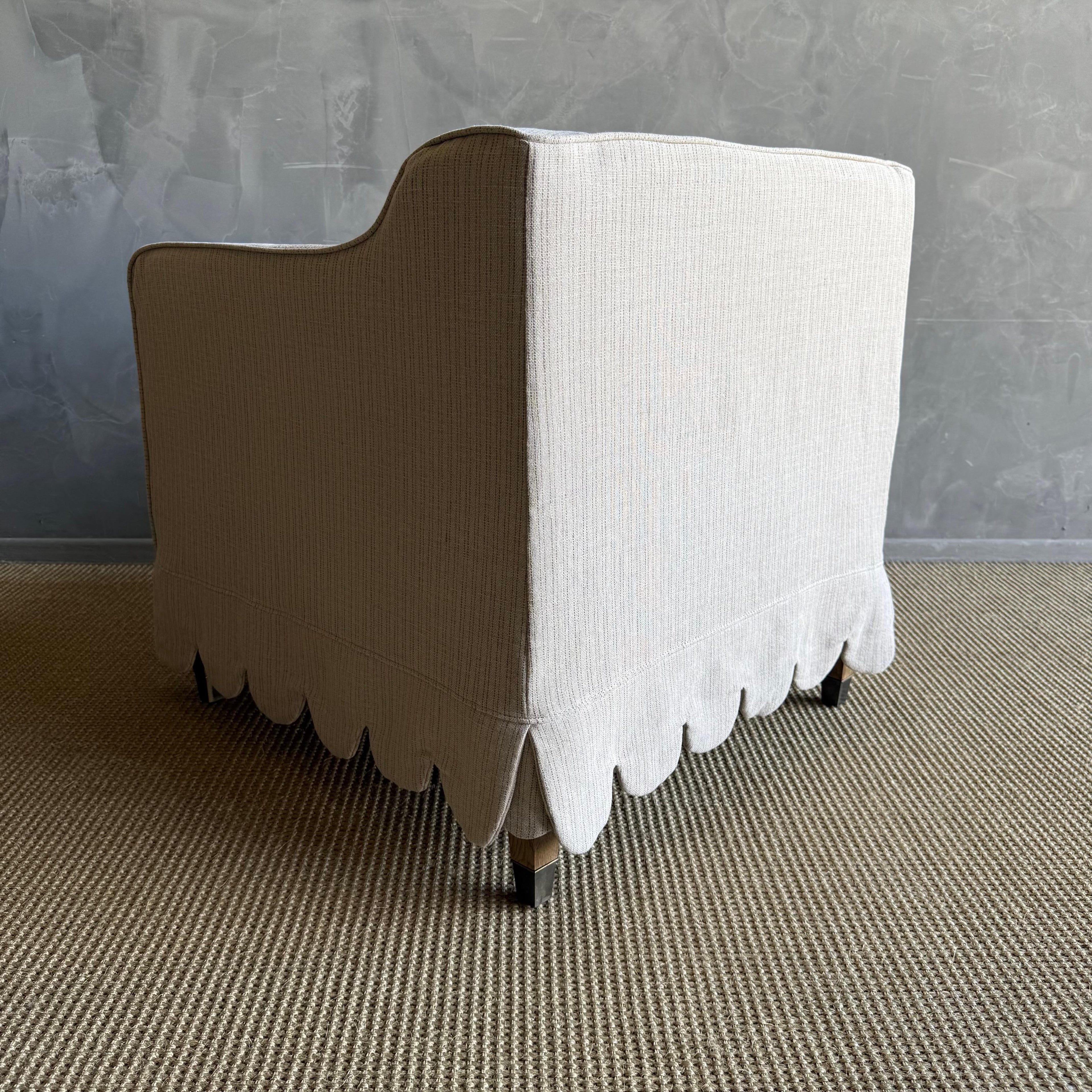 https://a.1stdibscdn.com/linen-slip-covered-madison-chair-with-scallop-skirt-detail-and-down-cushion-for-sale-picture-4/f_18223/f_490777321772659707369/IMG_5088_master.jpeg