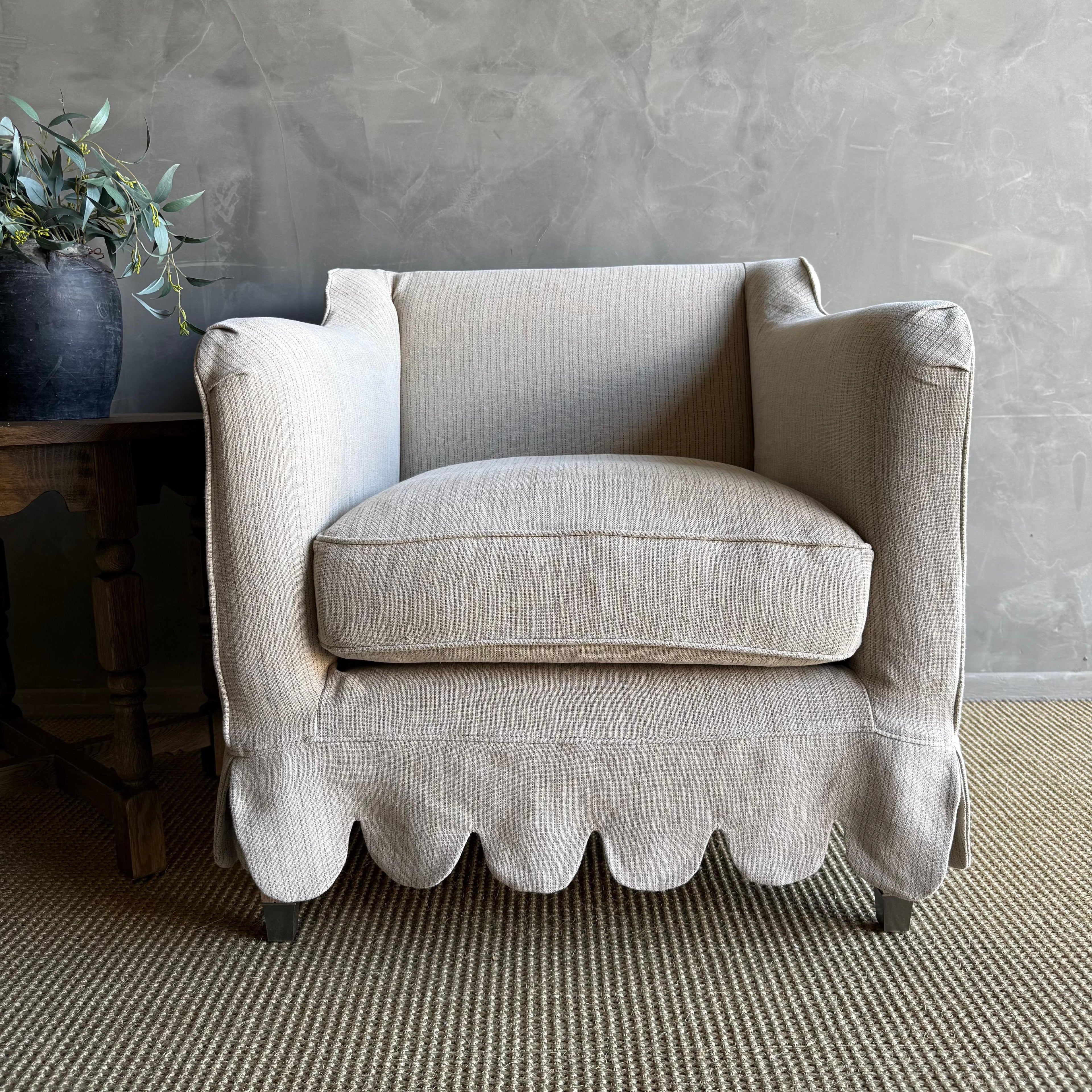https://a.1stdibscdn.com/linen-slip-covered-madison-chair-with-scallop-skirt-detail-and-down-cushion-for-sale-picture-7/f_18223/f_490777321772659708434/IMG_5091_master.jpeg