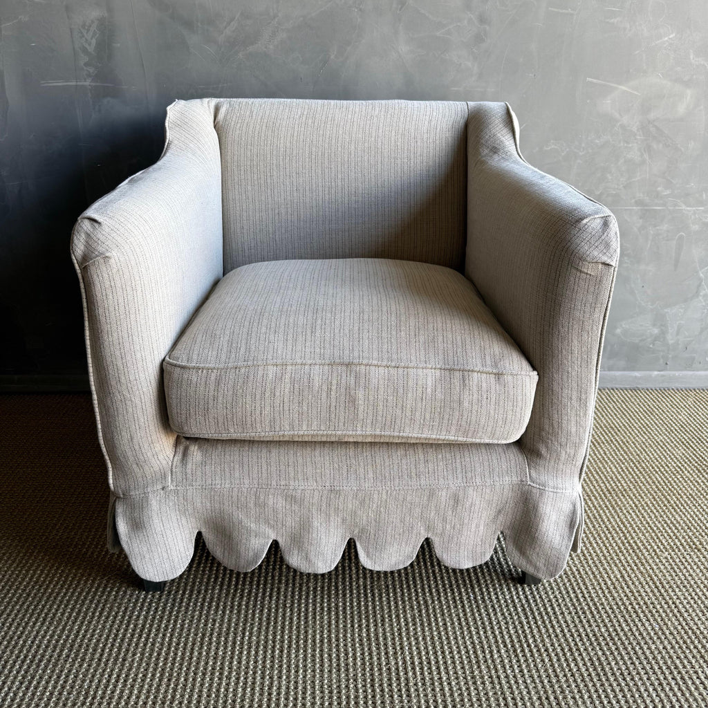 https://a.1stdibscdn.com/linen-slip-covered-madison-chair-with-scallop-skirt-detail-and-down-cushion-for-sale-picture-9/f_18223/f_490777321772659717298/IMG_5094_master.jpeg