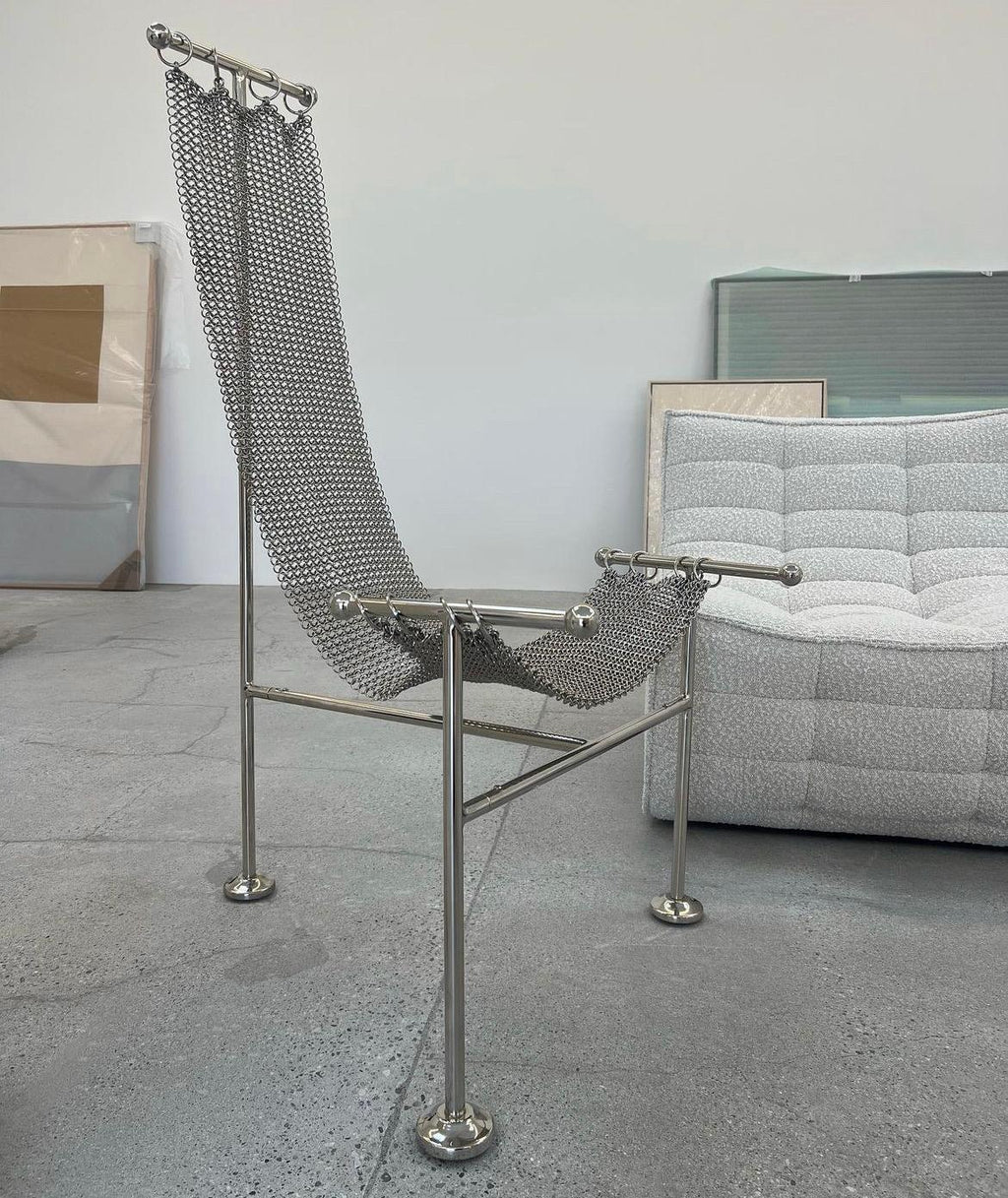 https://a.1stdibscdn.com/chainmail-sculptural-chair-nickel-plated-steel-finish-hand-linked-mesh-for-sale-picture-10/f_69682/f_361508621694645068659/IMG_5206_master.jpg