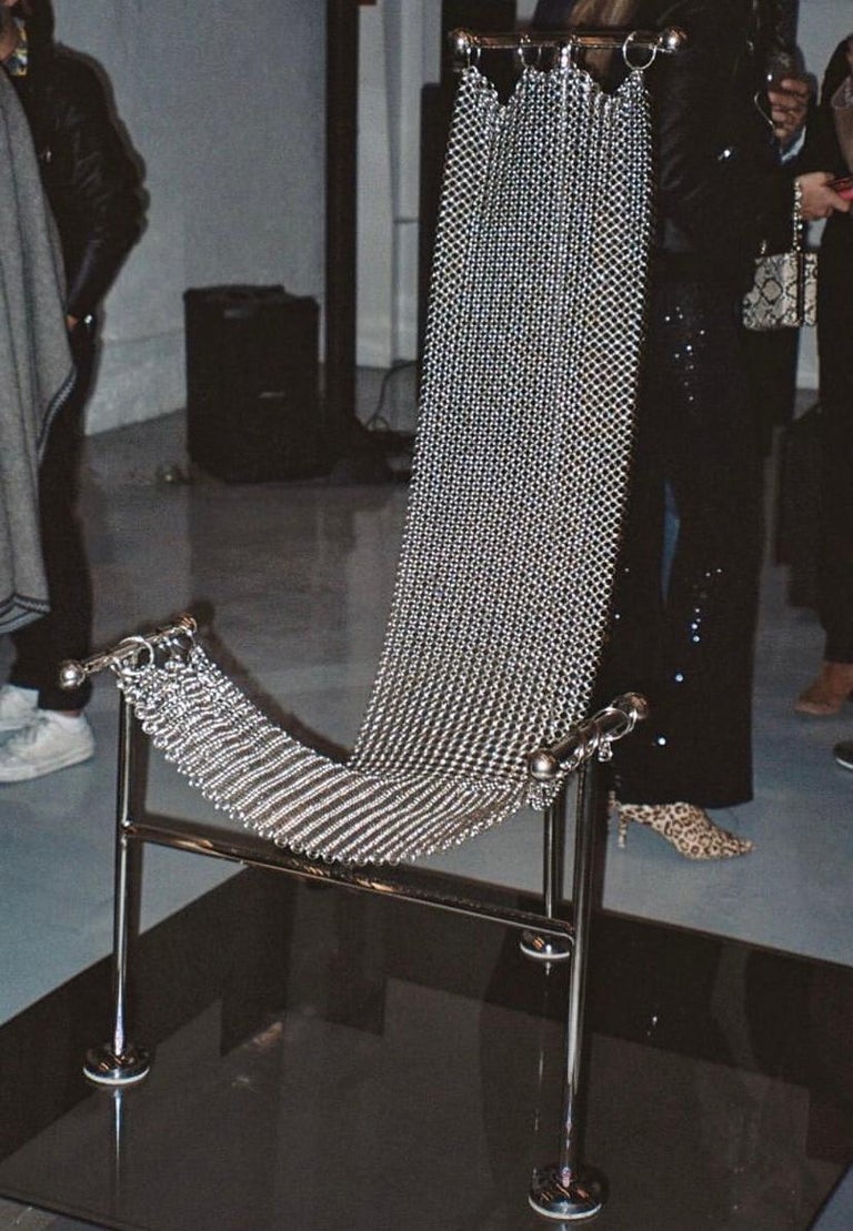 https://a.1stdibscdn.com/chainmail-sculptural-chair-nickel-plated-steel-finish-hand-linked-mesh-for-sale-picture-6/f_69682/f_443375621743533886794/IMG_5223_master.jpg?width=768