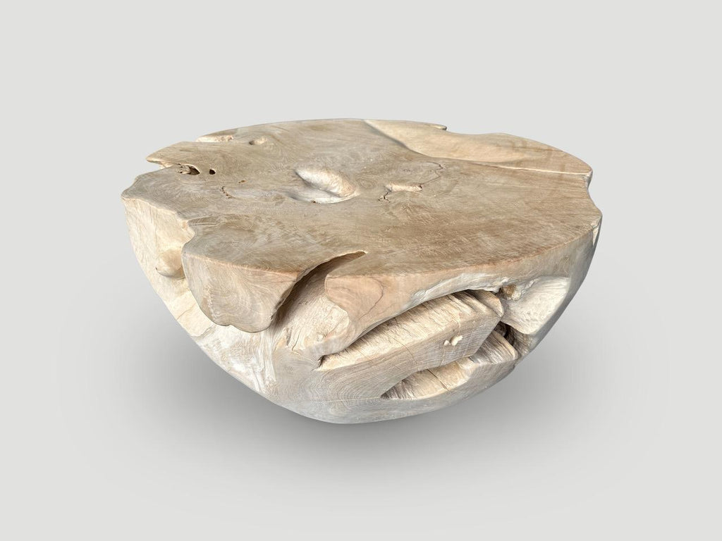 https://a.1stdibscdn.com/andrianna-shamaris-organic-bleached-teak-wood-coffee-table-for-sale-picture-3/f_10806/f_336315121680555798800/IMG_5233_master.jpeg