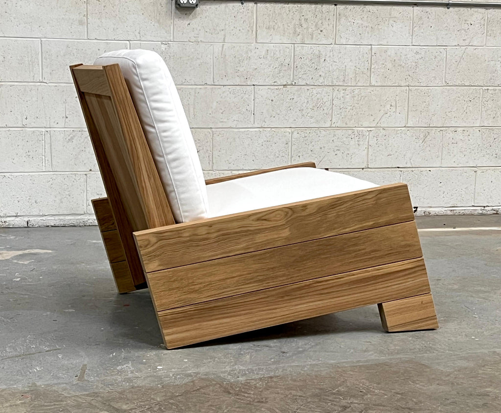 https://a.1stdibscdn.com/outdoor-lounge-chair-made-from-teak-for-sale-picture-4/f_8065/f_329130021677075951000/IMG_5310_master.jpg