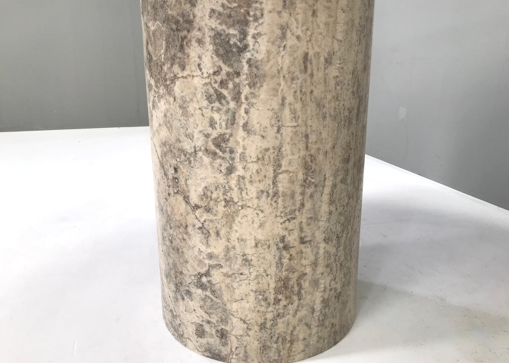 https://a.1stdibscdn.com/grey-beige-travertine-round-dining-table-in-the-manor-of-upup-mangiarotti-for-sale-picture-10/f_17122/f_409730721723100955796/IMG_5341_master.jpeg