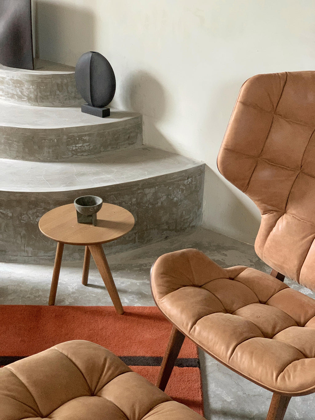https://a.1stdibscdn.com/contemporary-set-mammoth-chair-ottoman-light-smoked-oak-fame-for-sale-picture-11/f_31233/f_337420621681199522810/IMG_5342_master.jpg