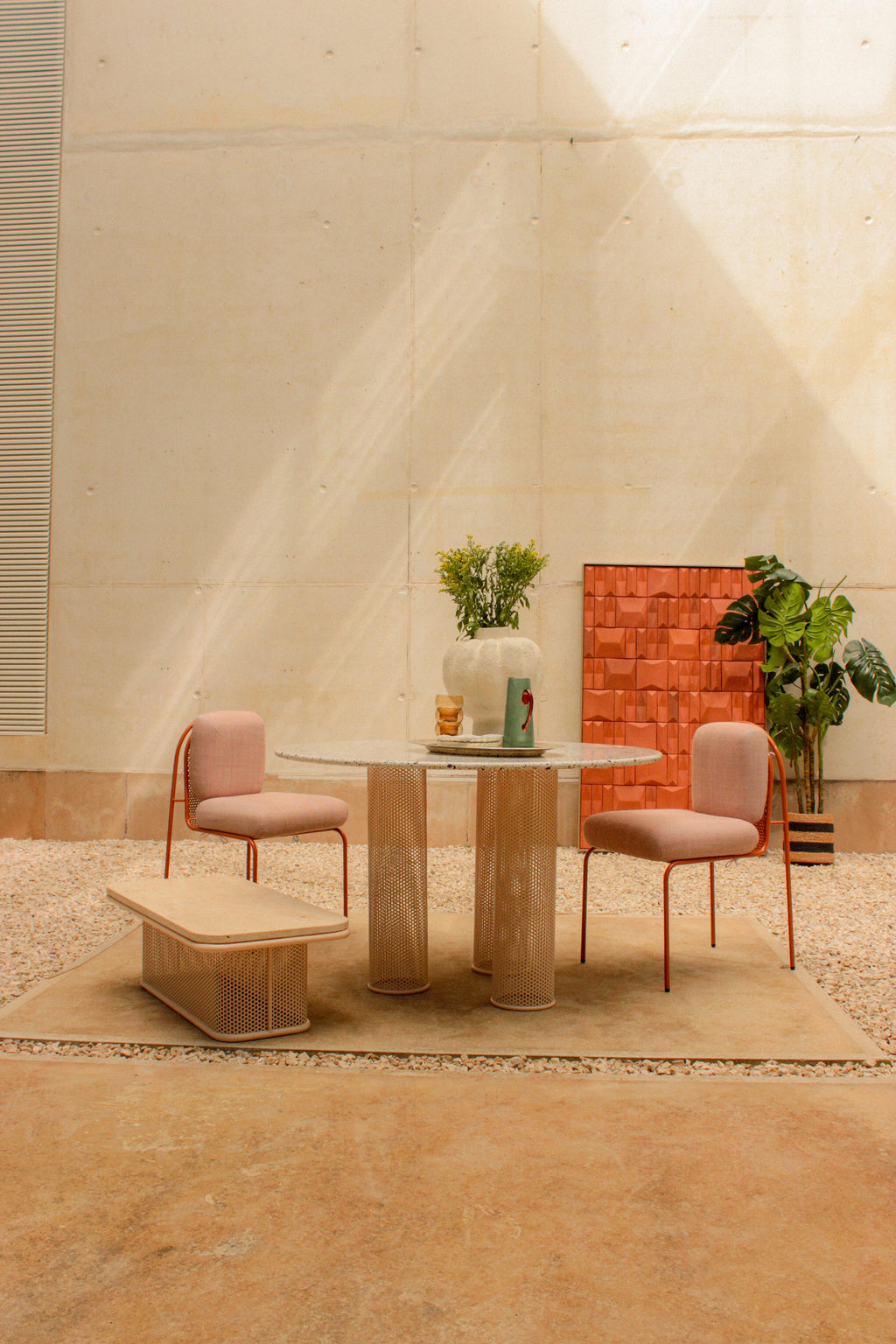 https://a.1stdibscdn.com/contemporary-riviera-dinner-table-in-lacquered-metal-and-travertine-for-outdoors-for-sale-picture-6/f_40973/f_467719821758641224325/IMG_5429_edit_master.jpg